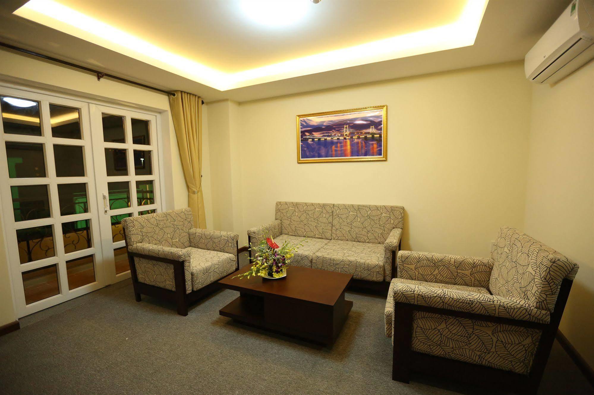 Hotel Tien Sa 3*