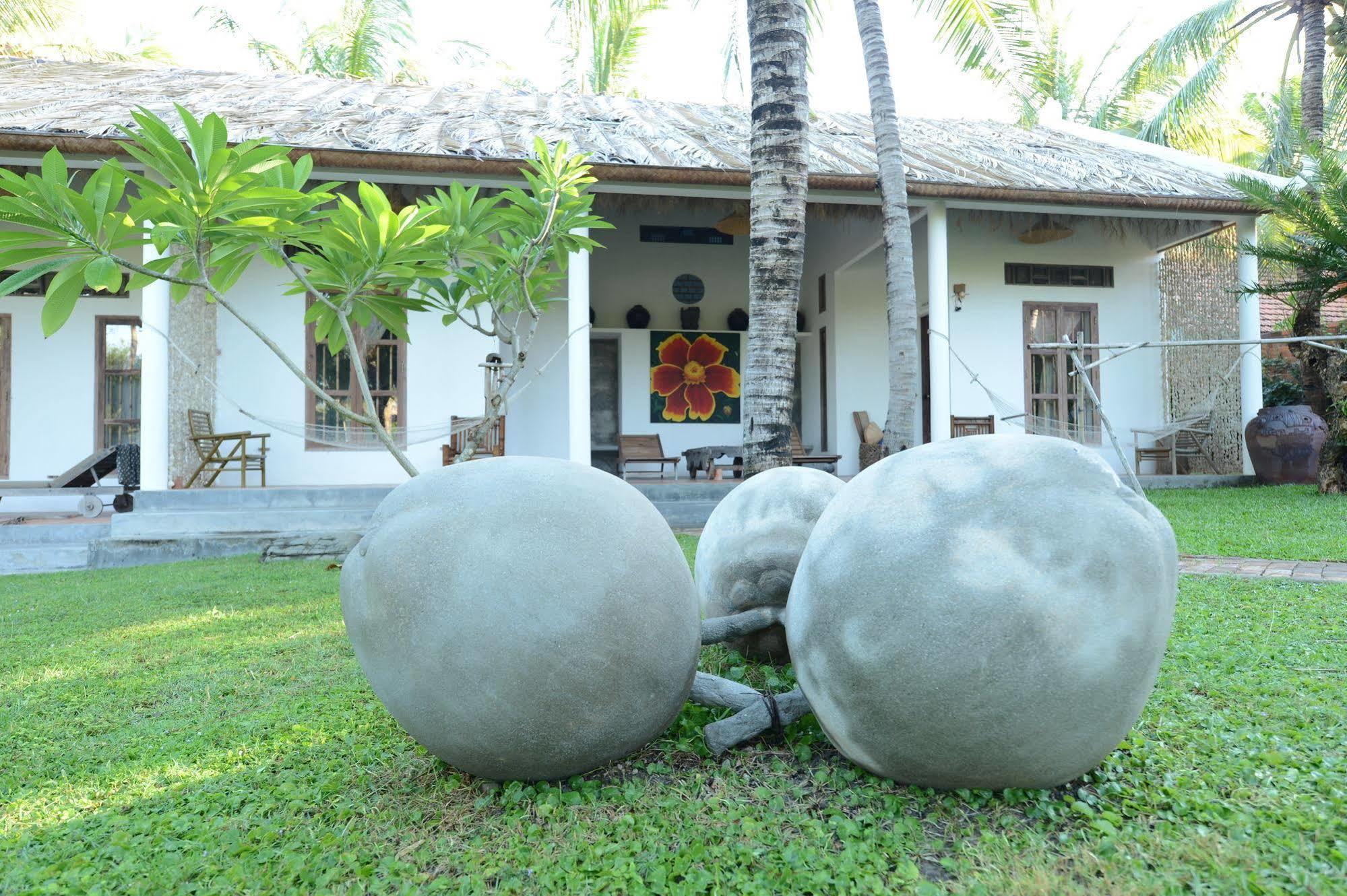 Resort Some Days Of Silence And Ninh Hoa