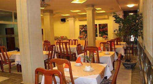 Nha Trang Beach Hotel 3*