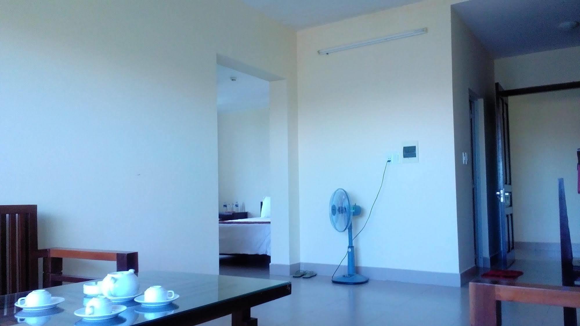 Hotel Nguyen Trung Dong Hoi