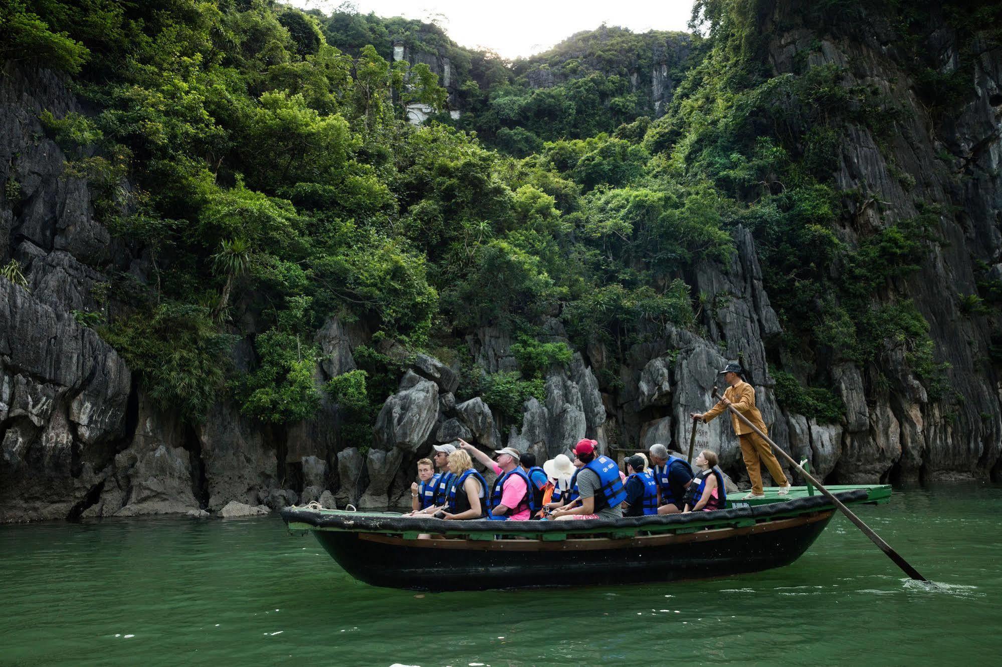 Halong Glory Legend Cruise  4*