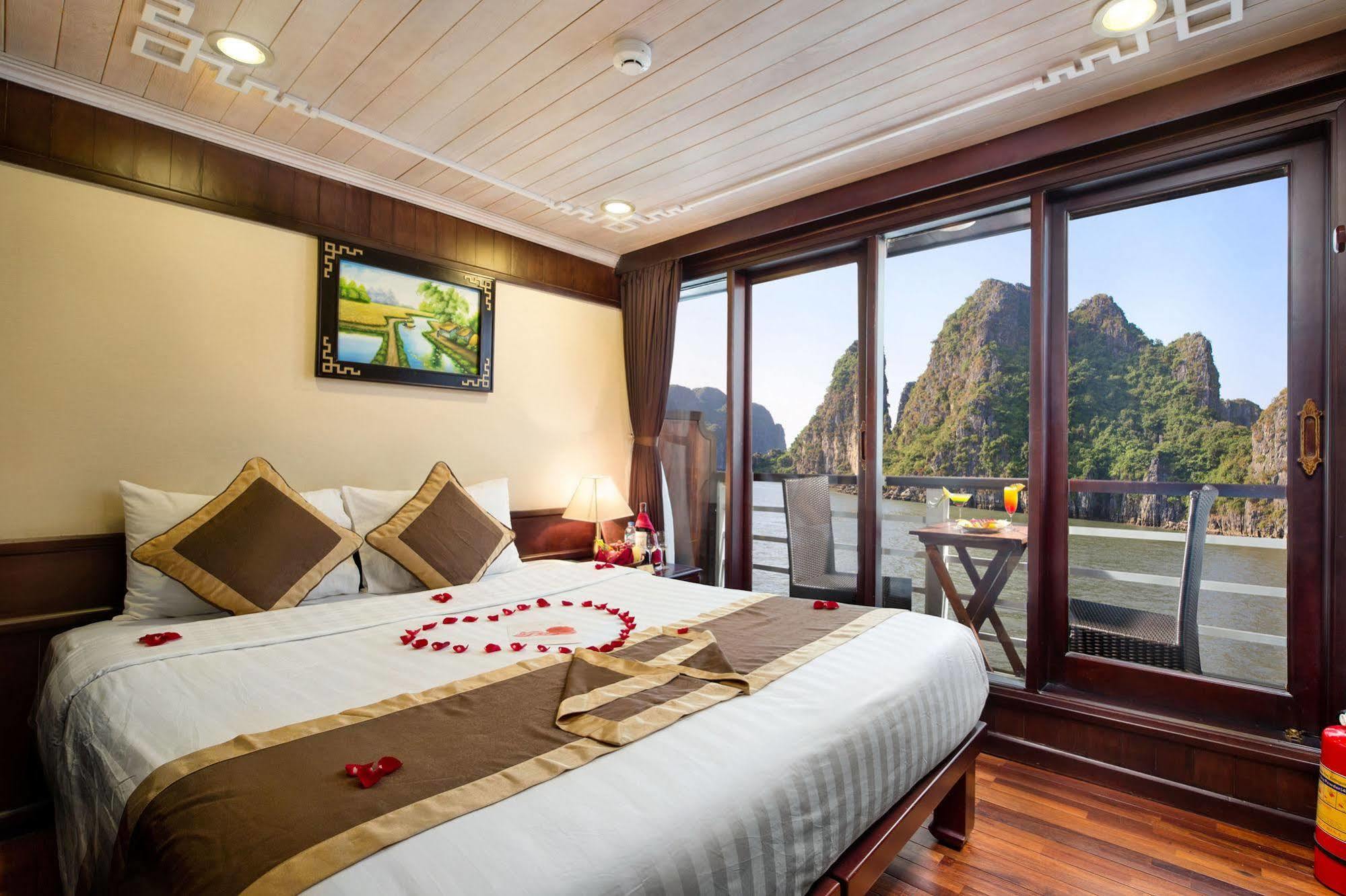  Halong Glory Legend Cruise Hạ Long
