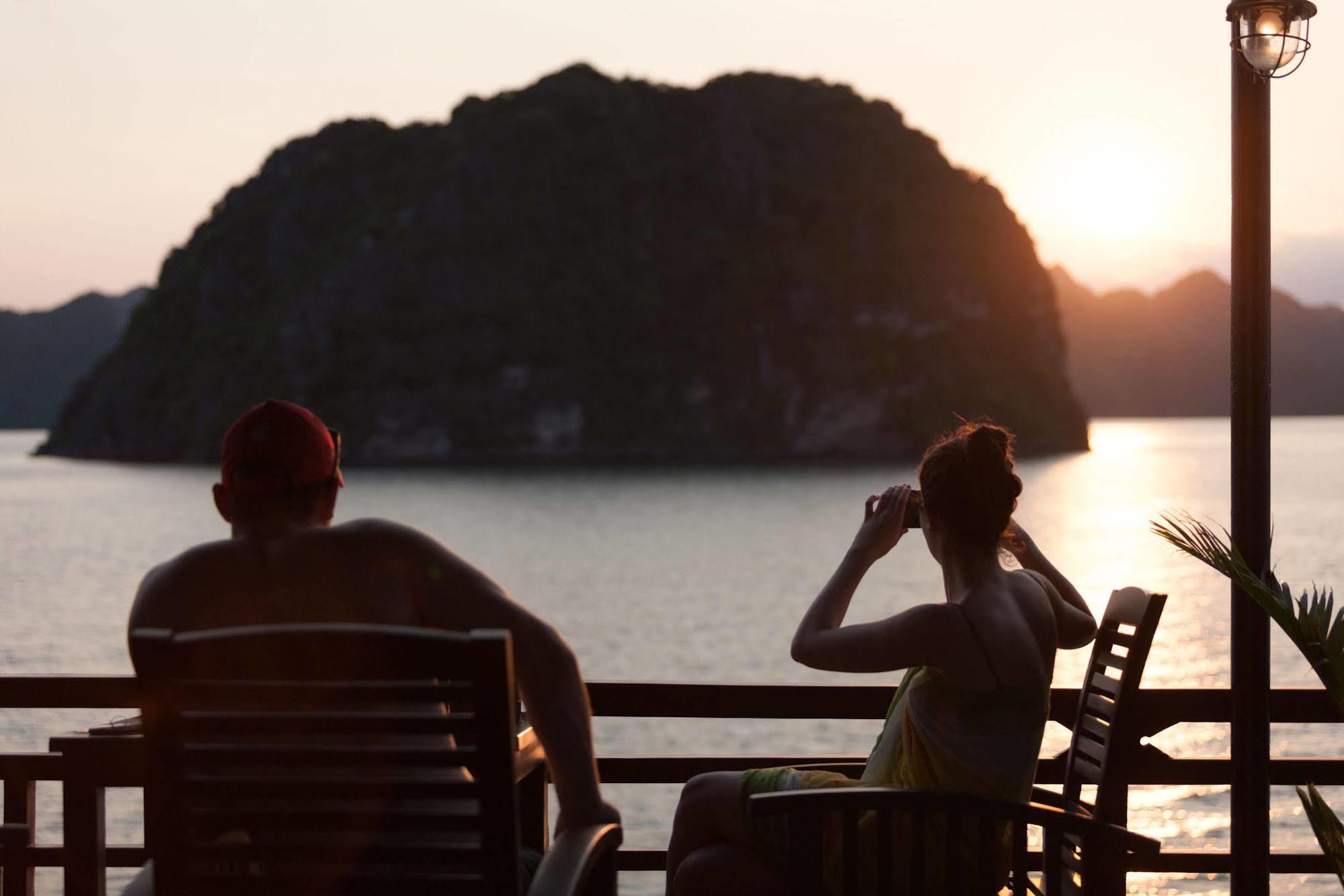 Halong Glory Legend Cruise Hạ Long