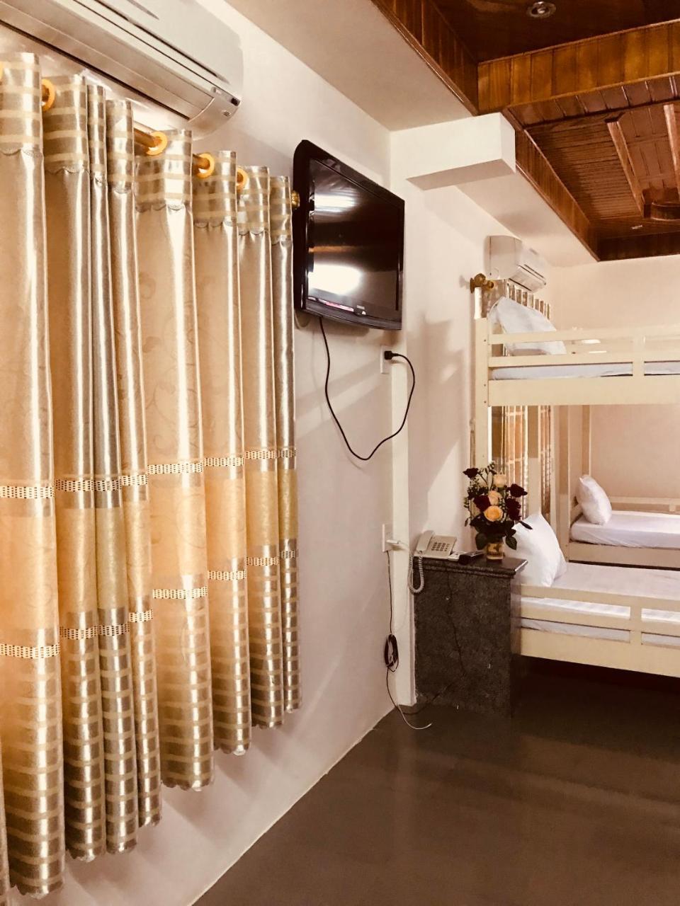 Hotel Nam Long *