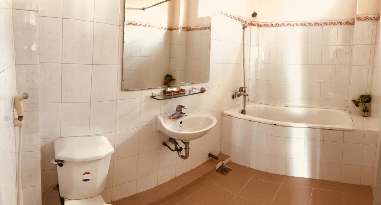 Nam Long Khách sạn *