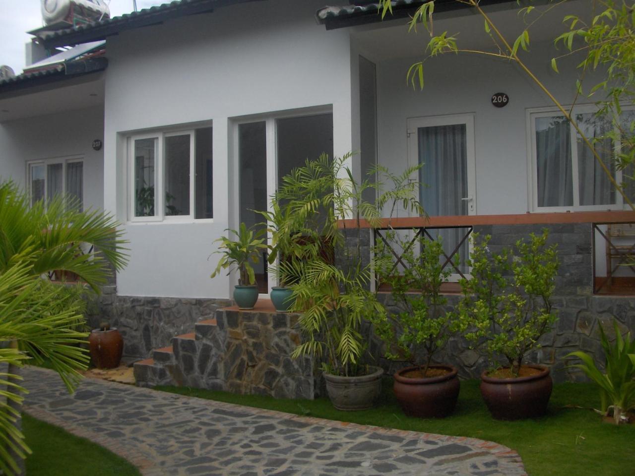 Hotel Suoi Tien Mui Ne 3*