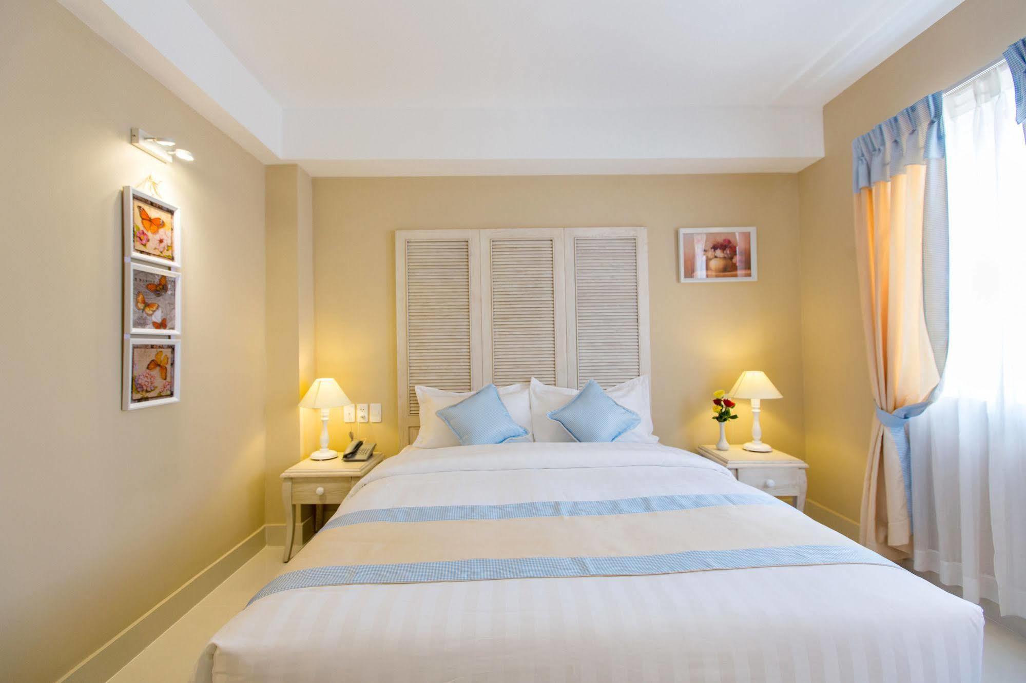 Khách sạn L'odéon Phu My Hung 3*