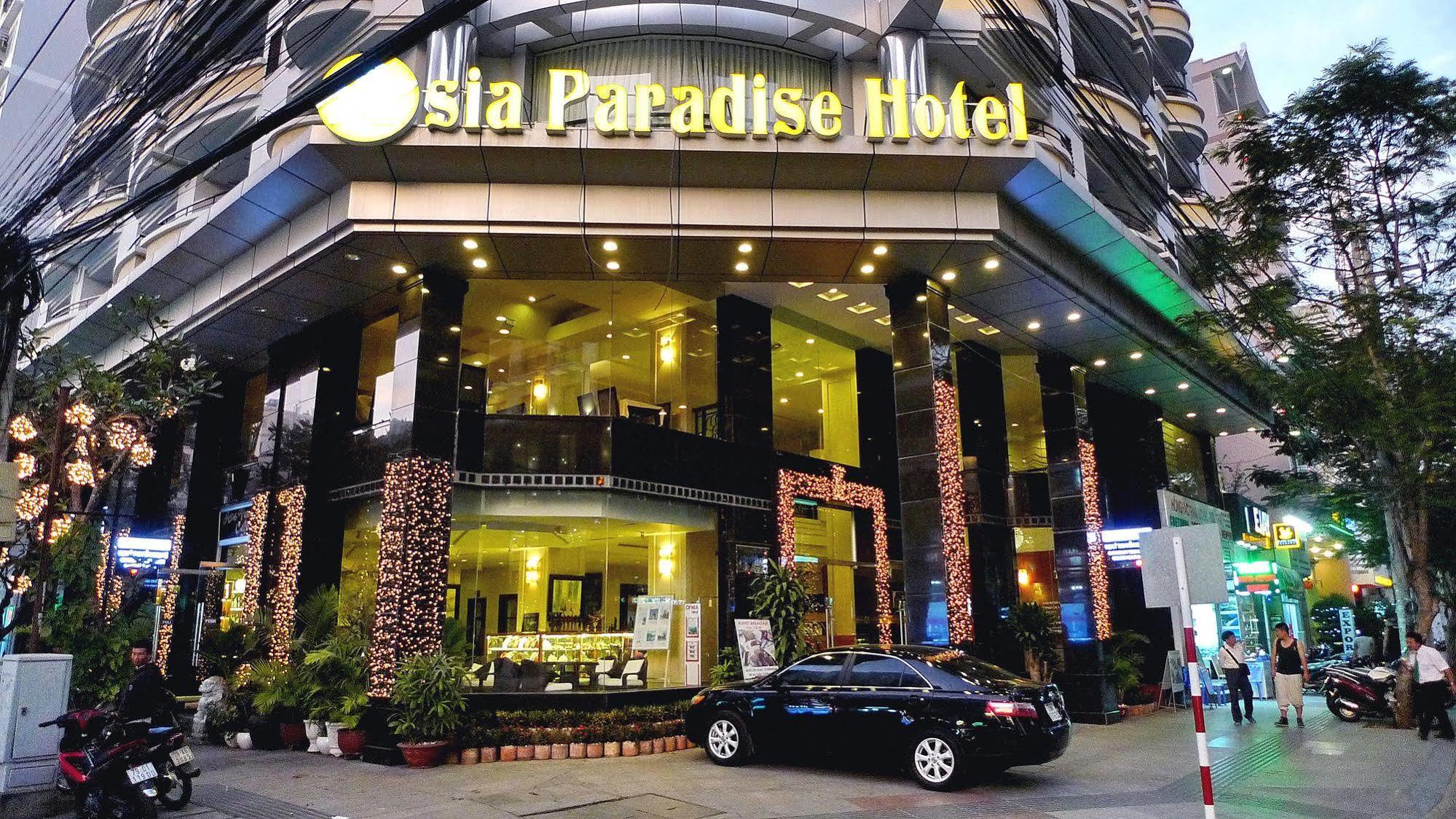 Paradise Hotel