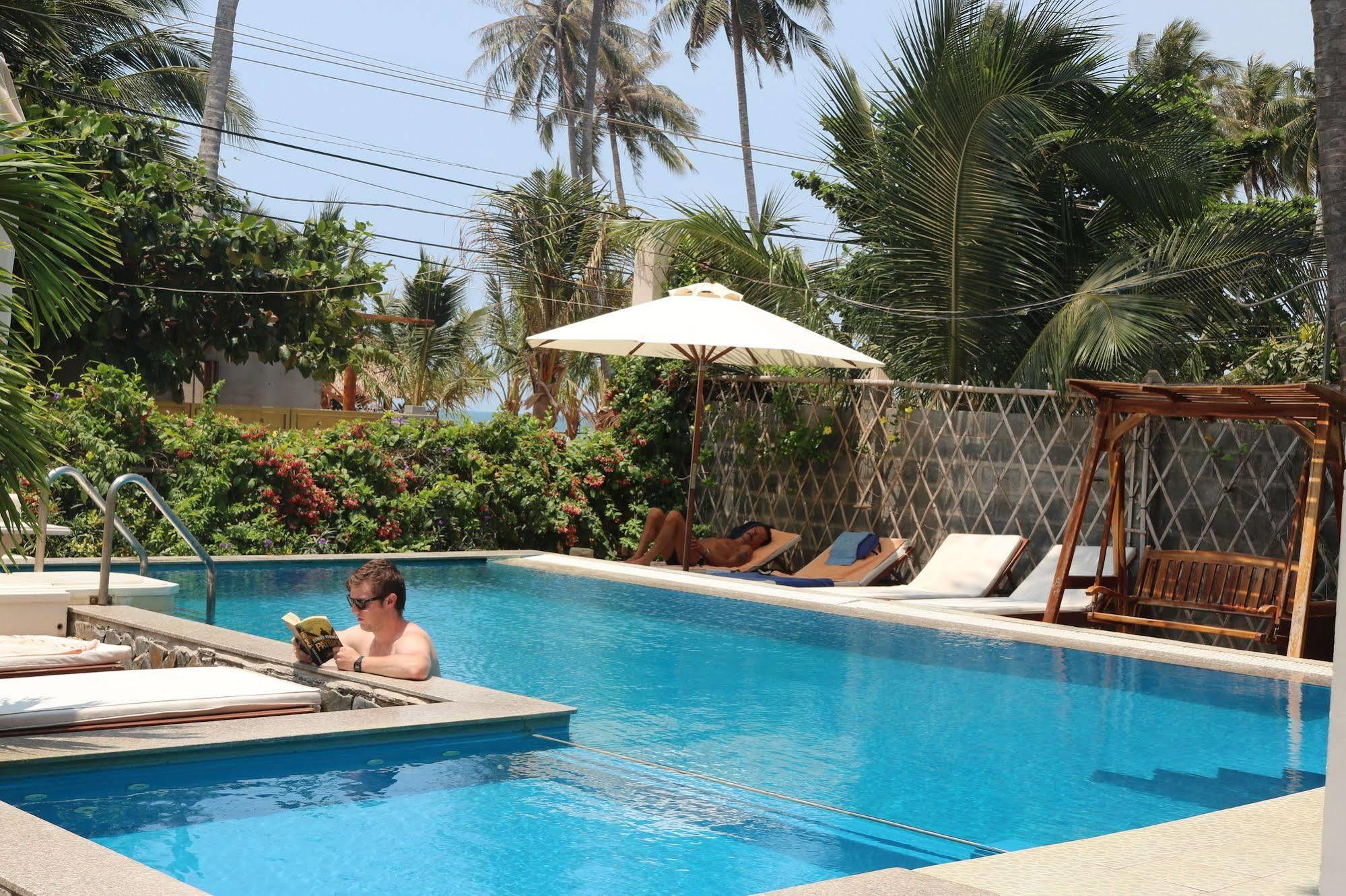 Hotel Sunrise Village
