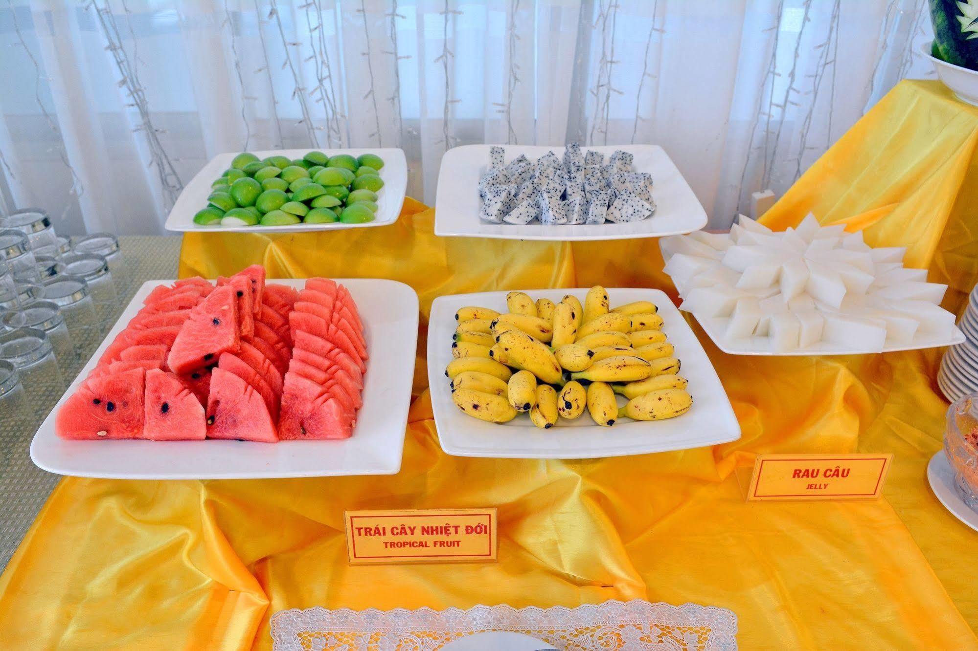 Khách sạn Green Hotel