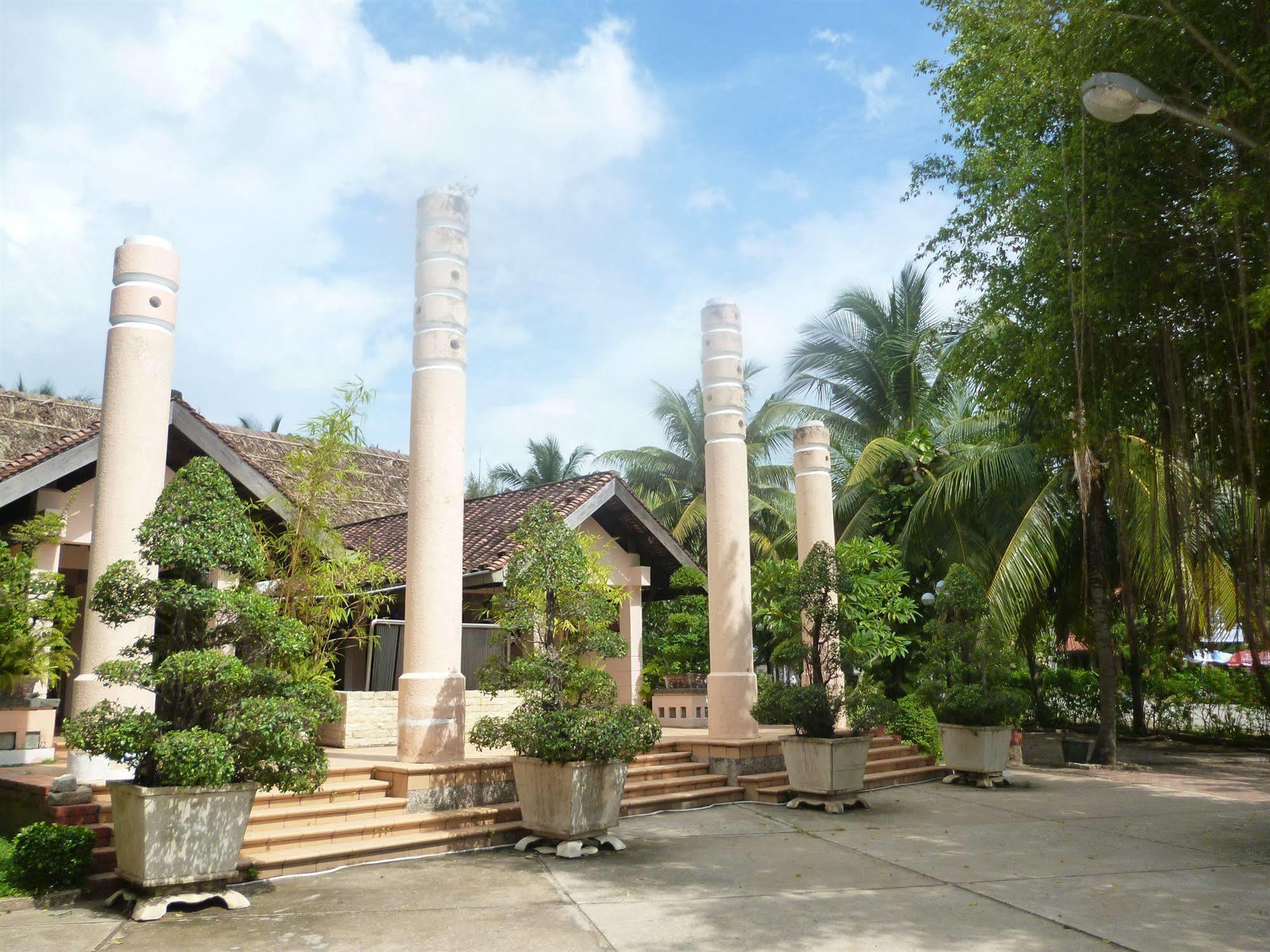 Gio Resort