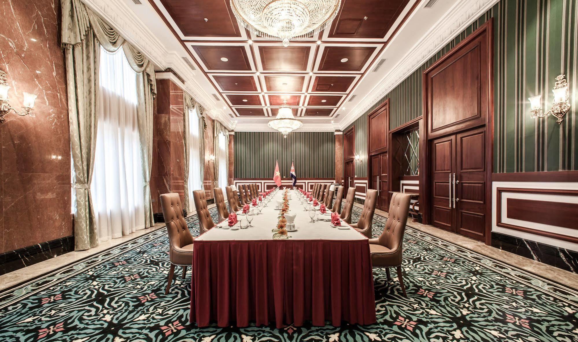Army Hotel 4*