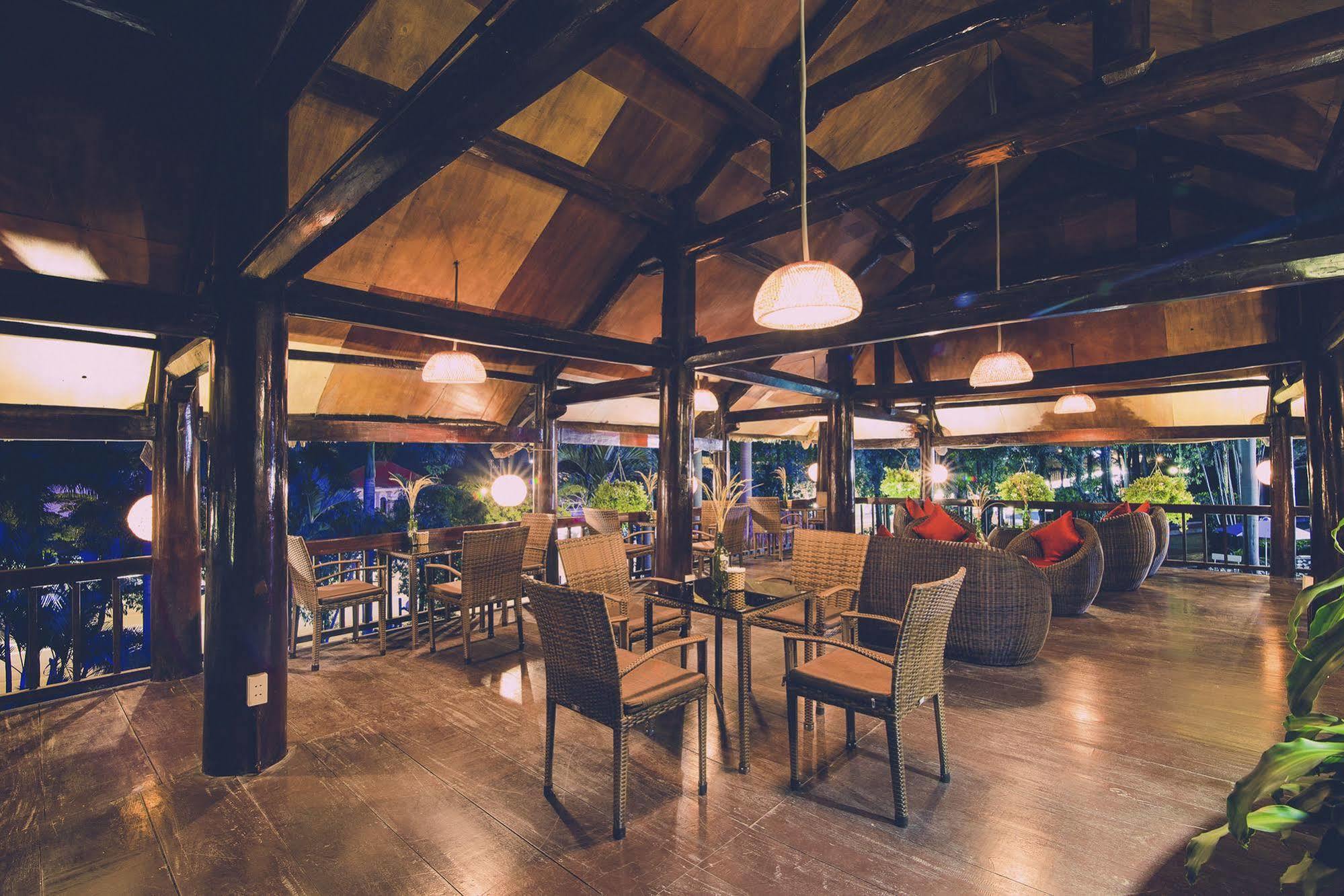 Sai Gon Hotel 4*