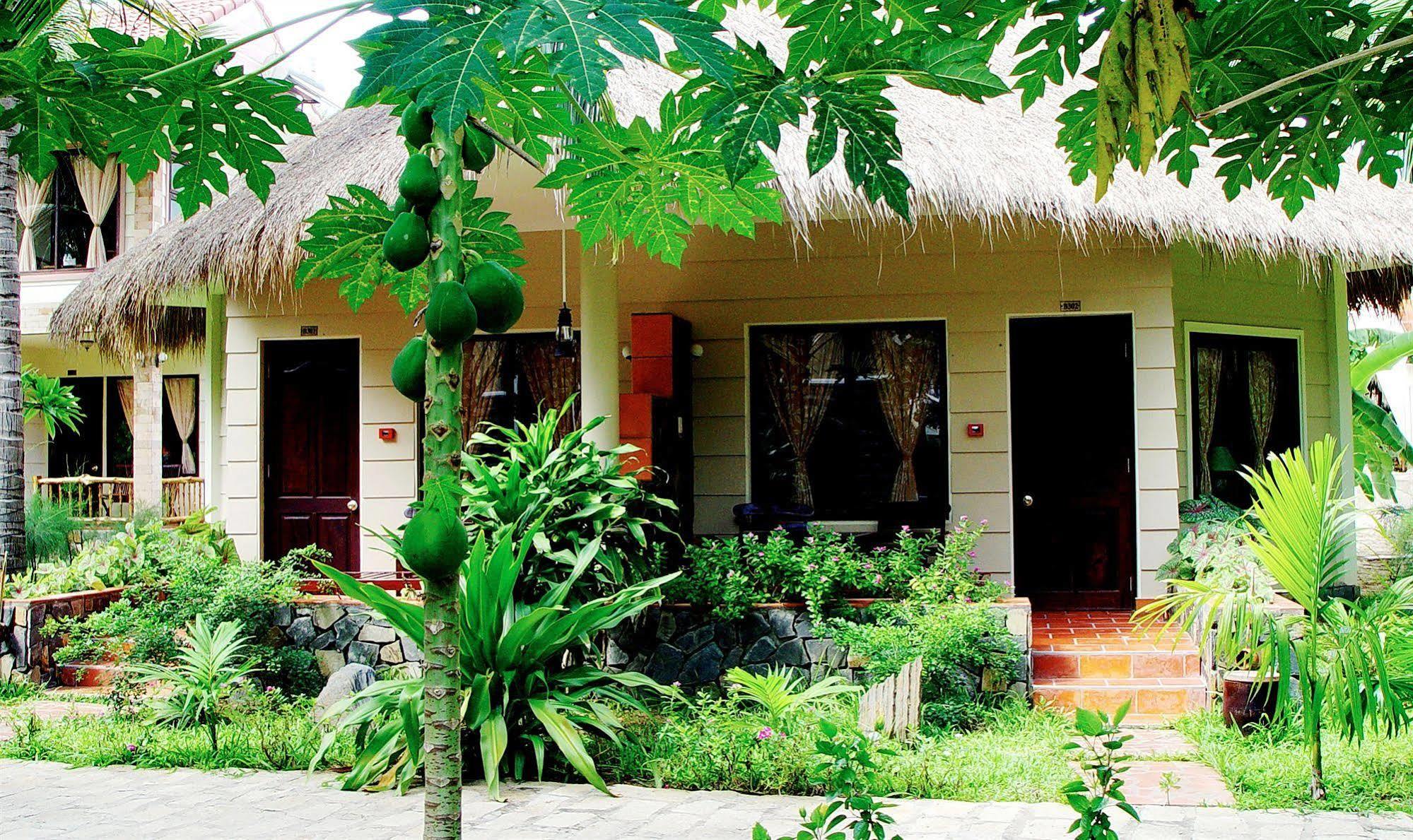 Resort Vinh Suong Seaside And