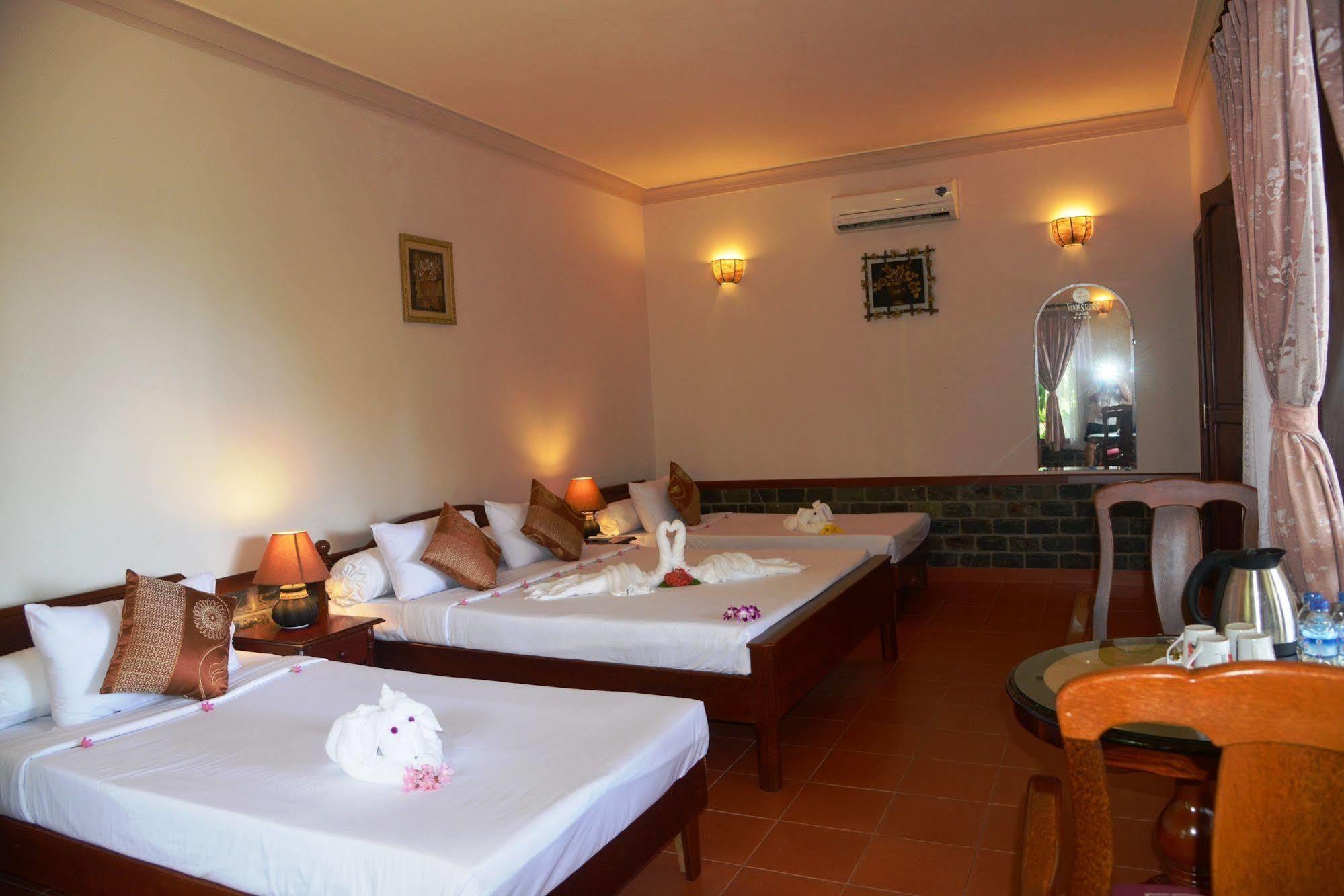 Resort Vinh Suong Seaside And