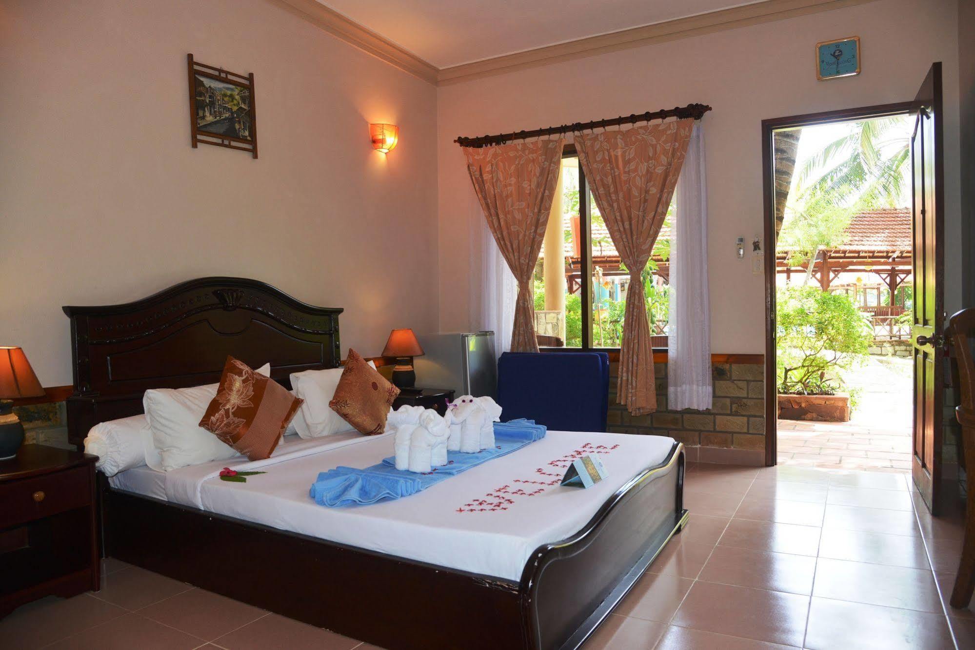 Vinh Suong Seaside And Resort