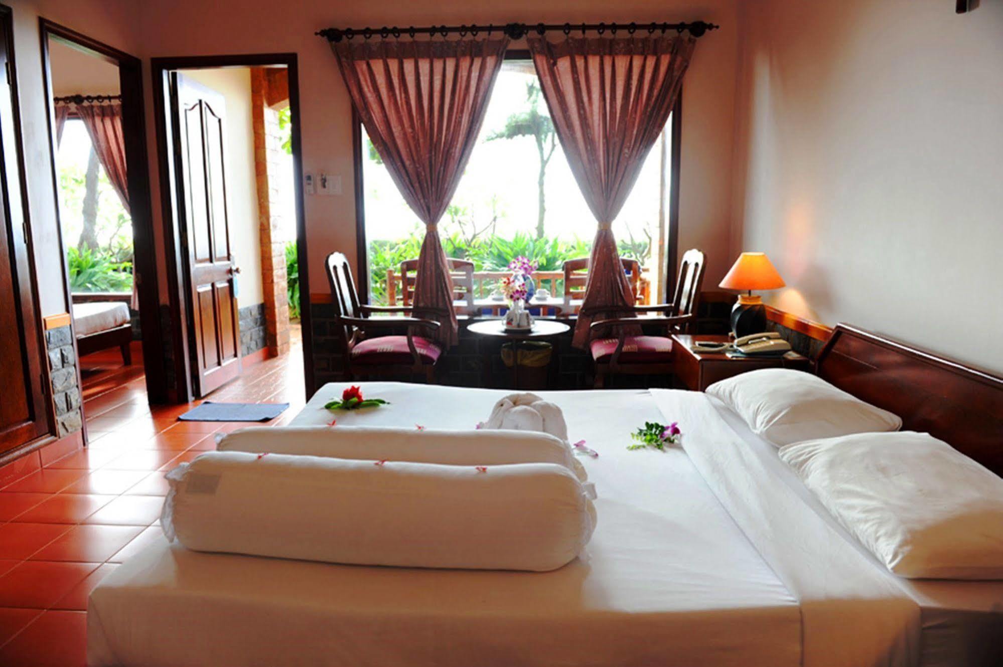 Vinh Suong Seaside And