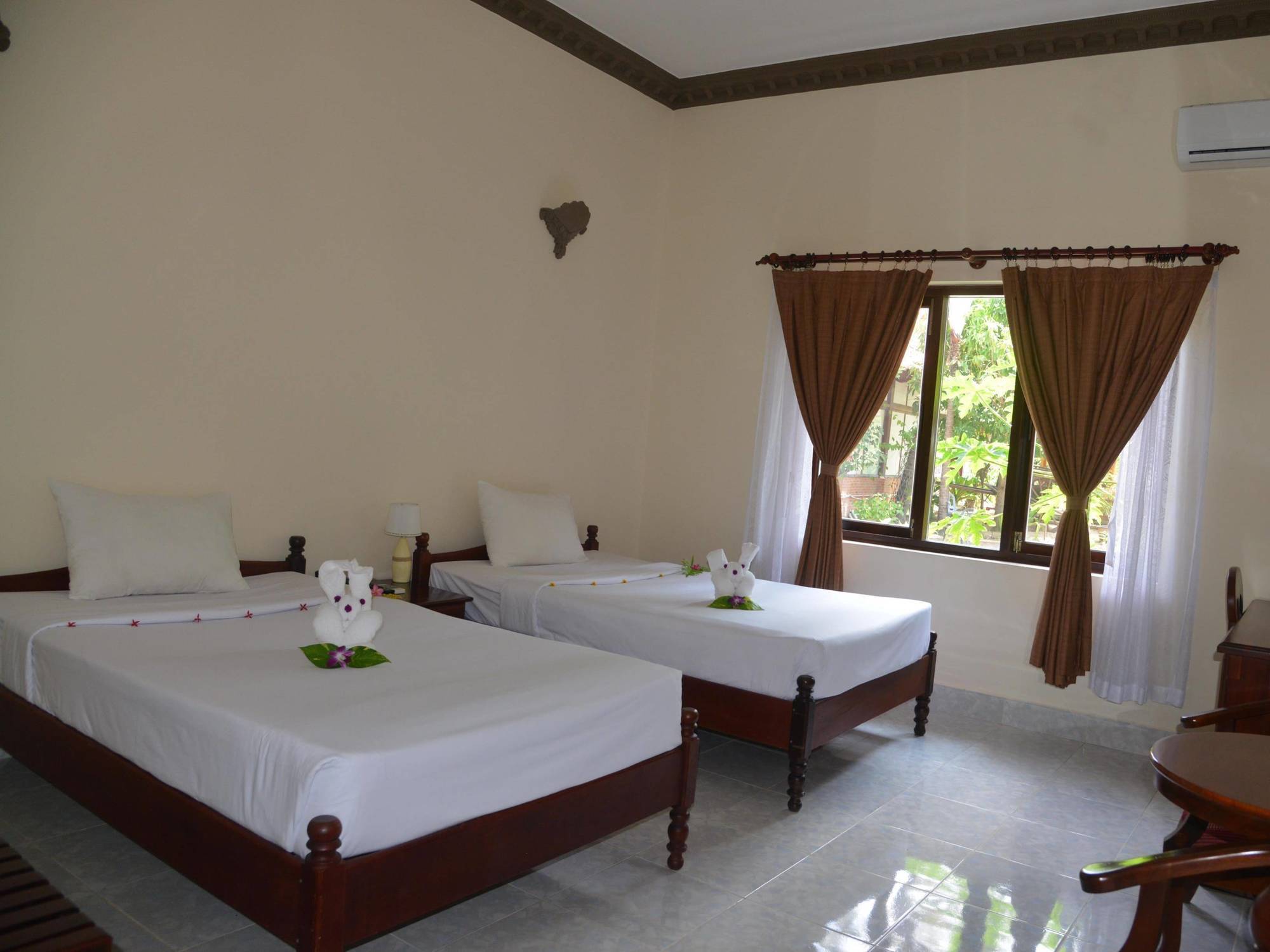 Vinh Suong Seaside And Resort 3*