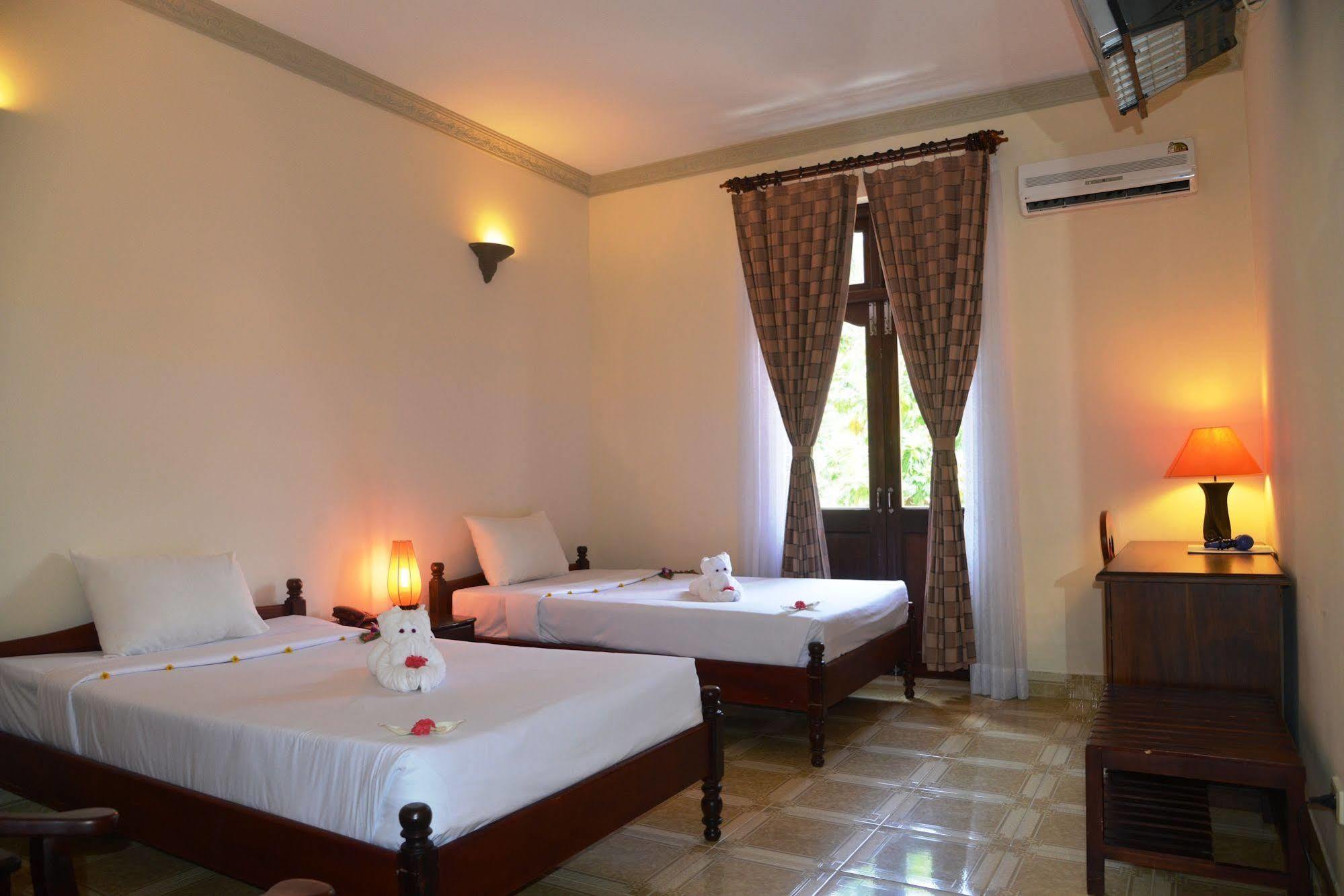 Resort Vinh Suong Seaside And