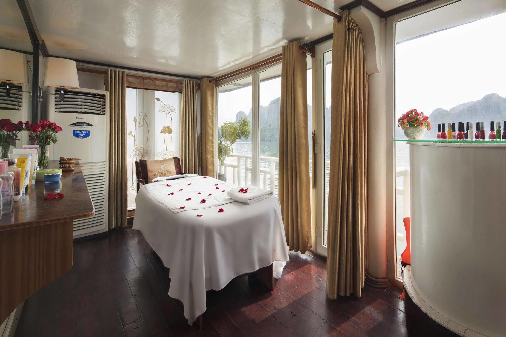 Lapinta Boutique Cruises