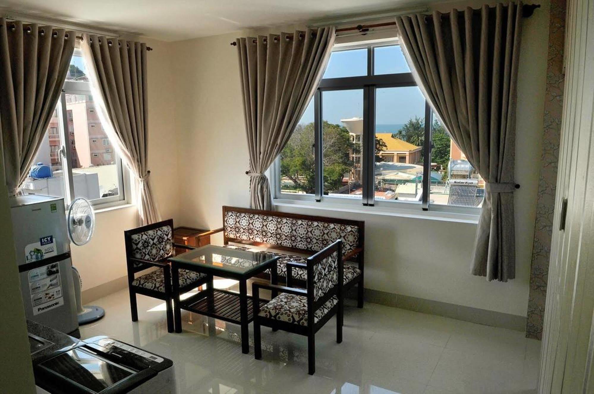 Lotus Aparthotel 2*