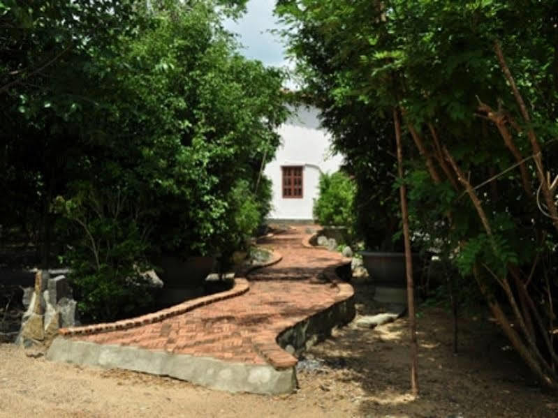 Long Chau