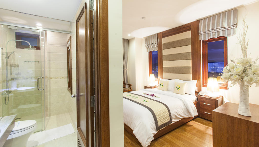 Moonlight & - Center, High Floor, Great Location & Great Views & Dragon Bridge Views Hotel Da Nang