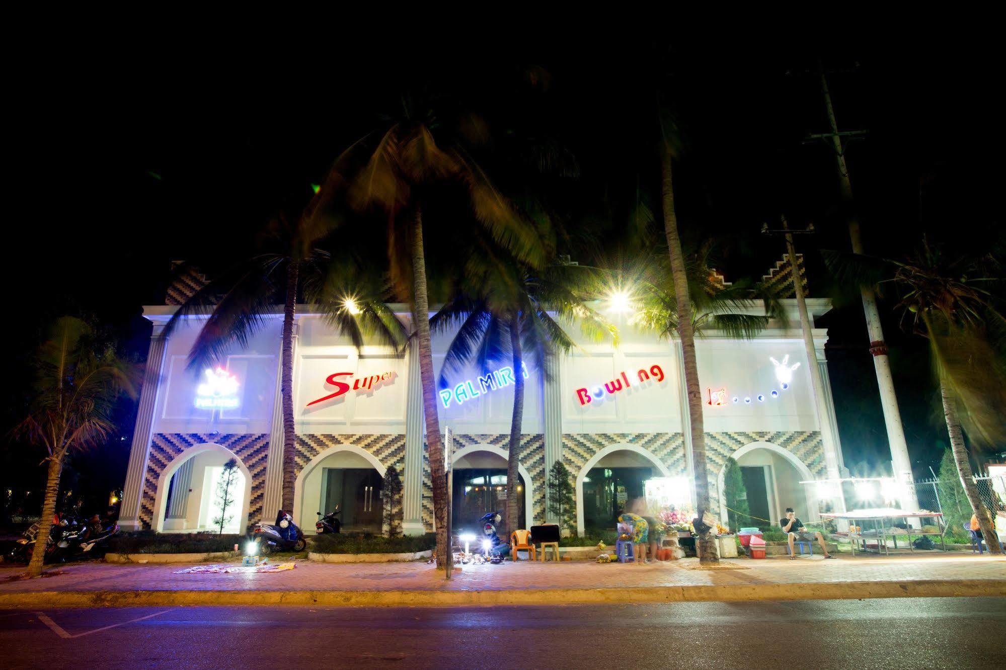 Resort Palmira & 3*