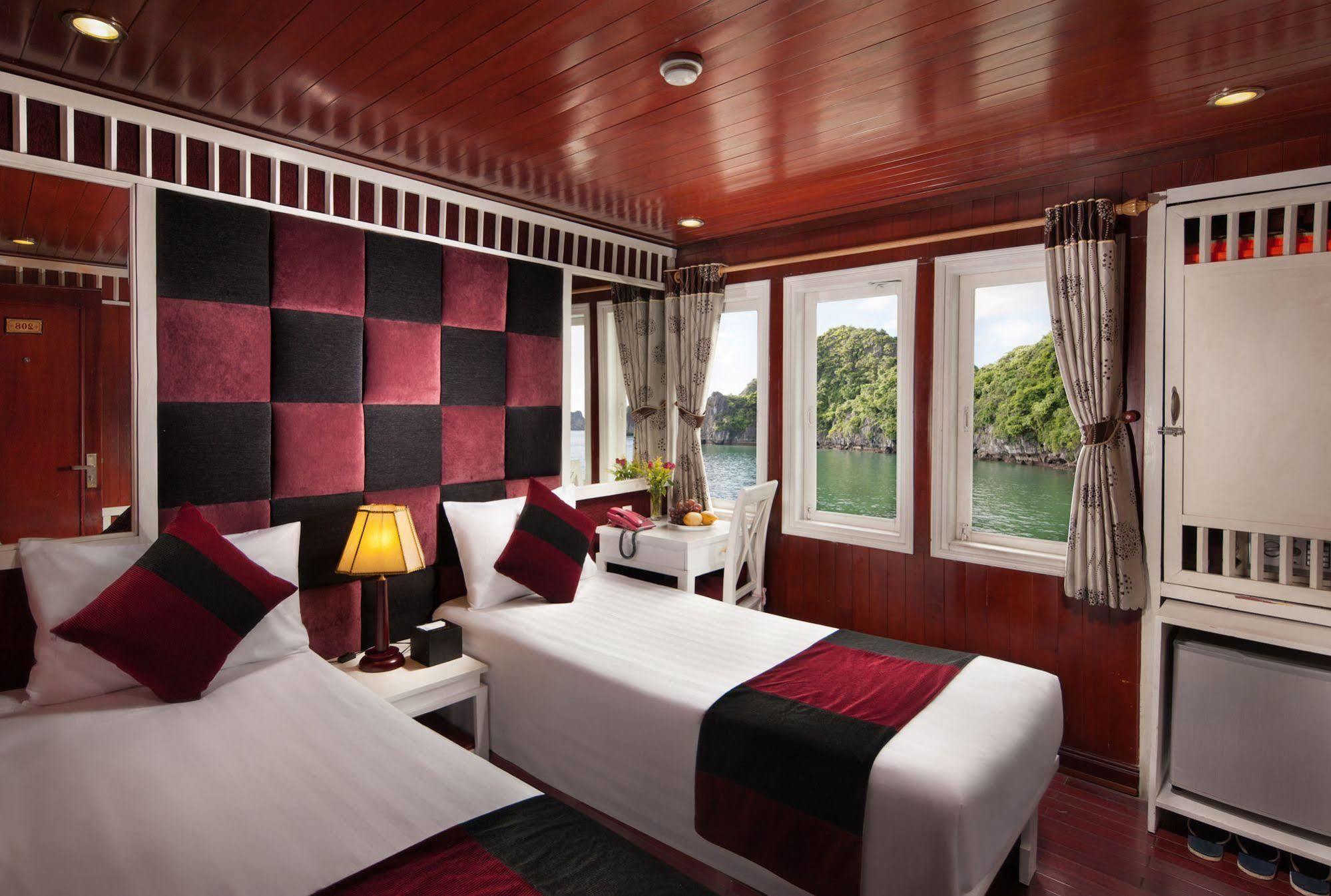  Du Thuyền Paloma Cruise