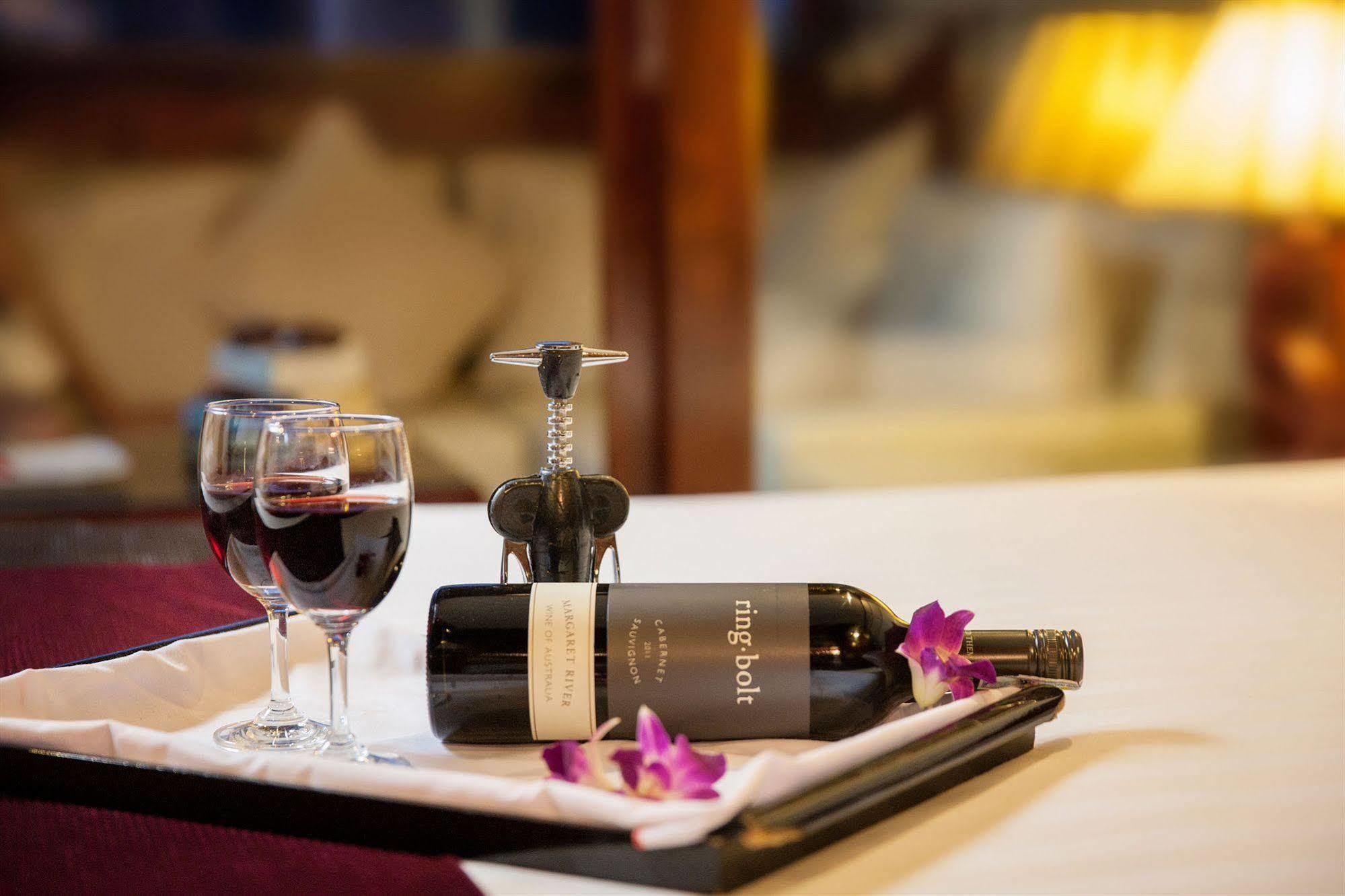 Du Thuyền Paloma Cruise