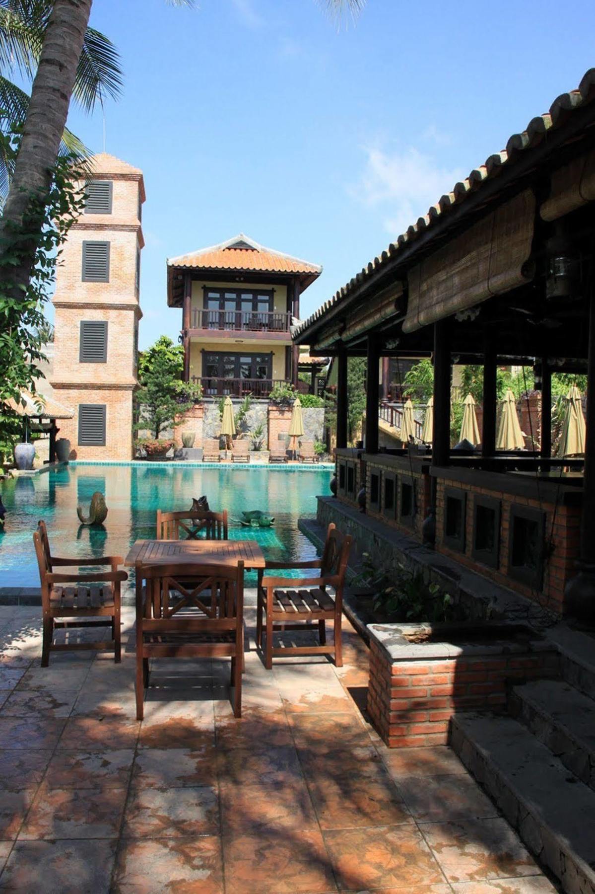 Lotus Village 3*