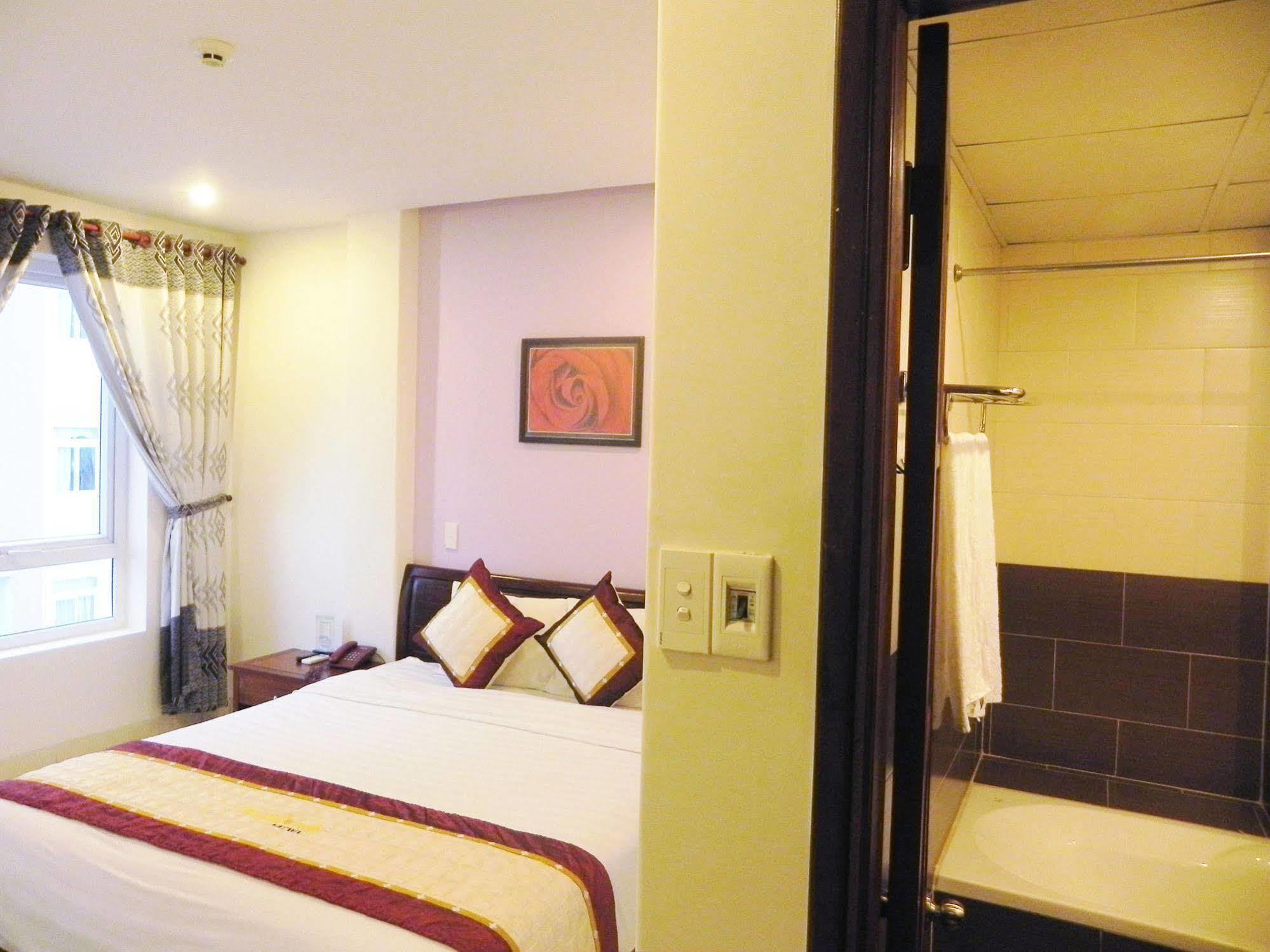 Hotel Sunny &