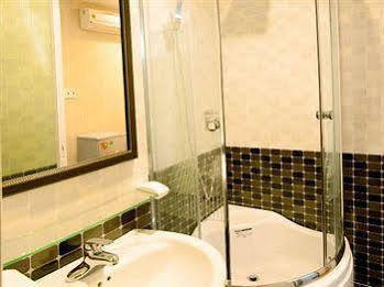 Galaxy Apartment *