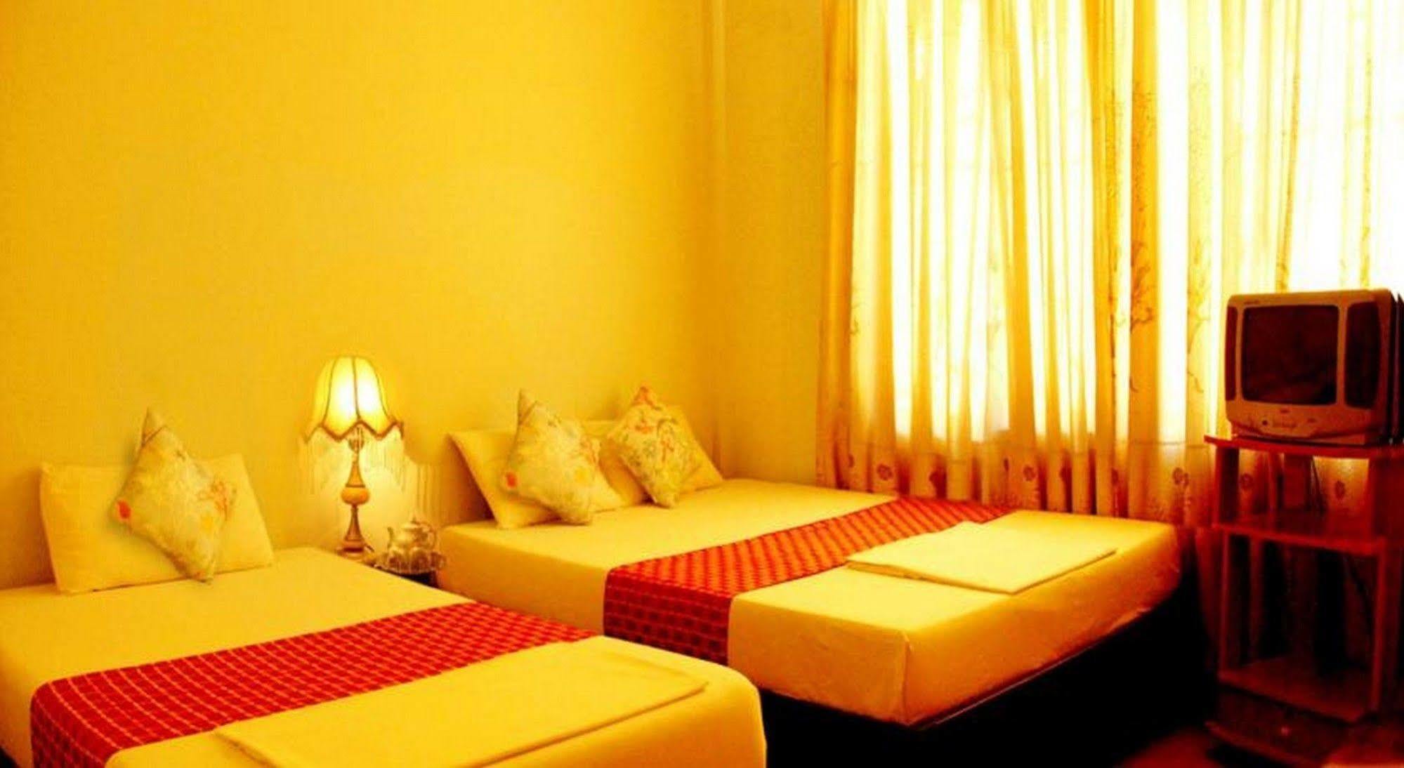 Phong Nha Hotel Hue