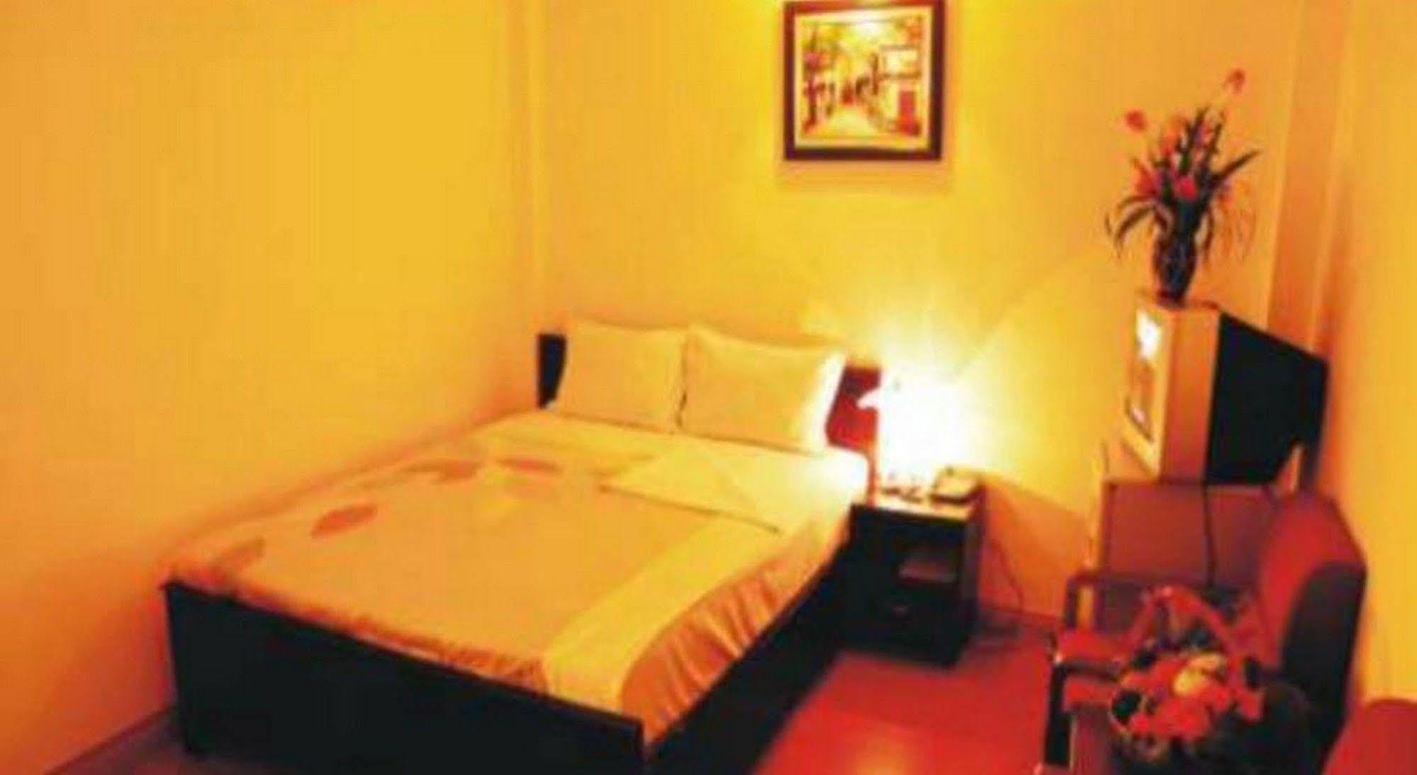 Phong Nha Hotel Hue