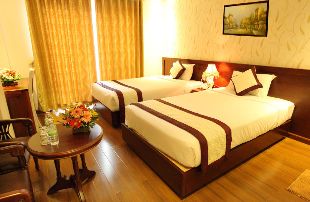 Golden Hotel