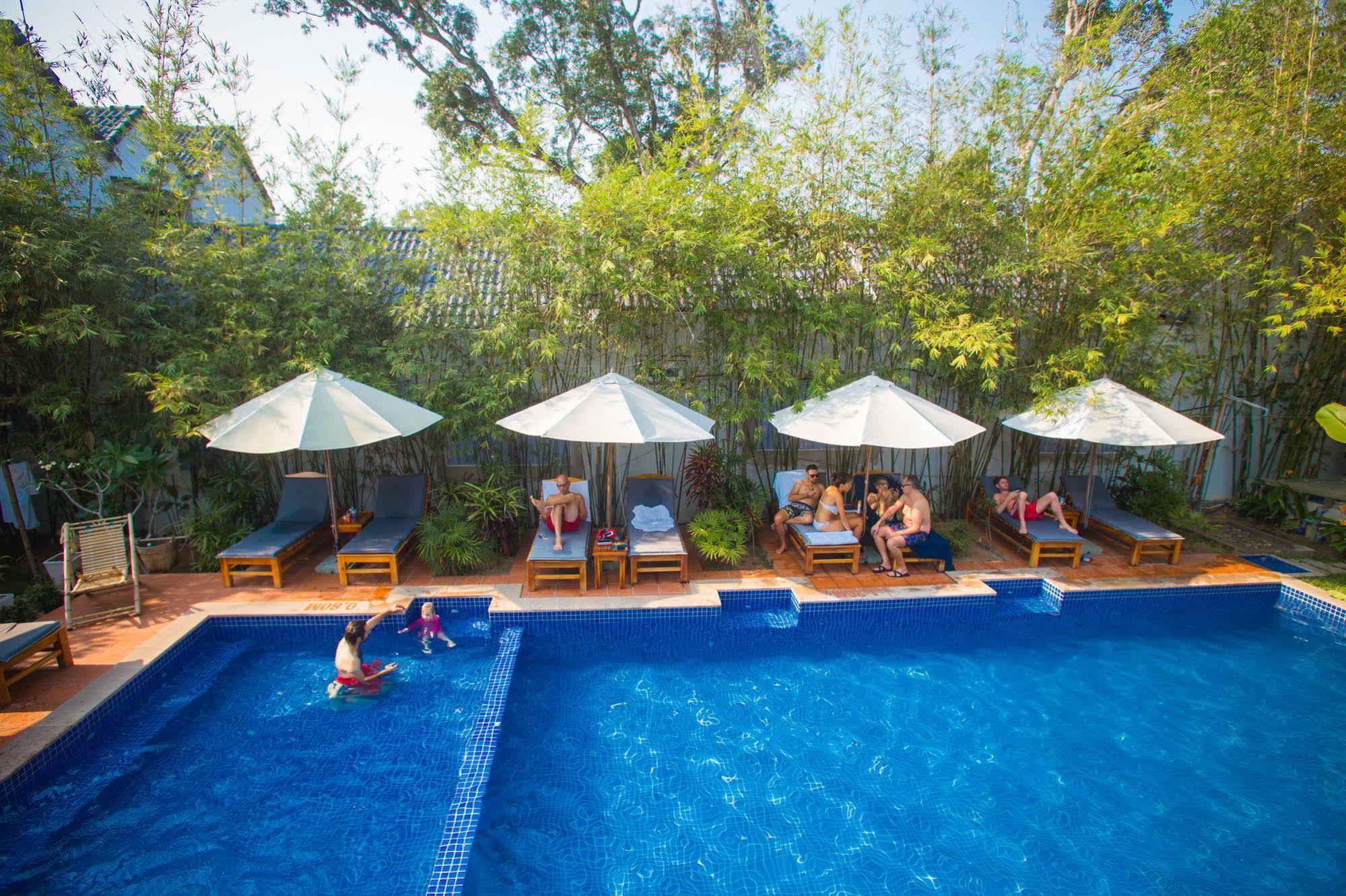 La Resort, Resort