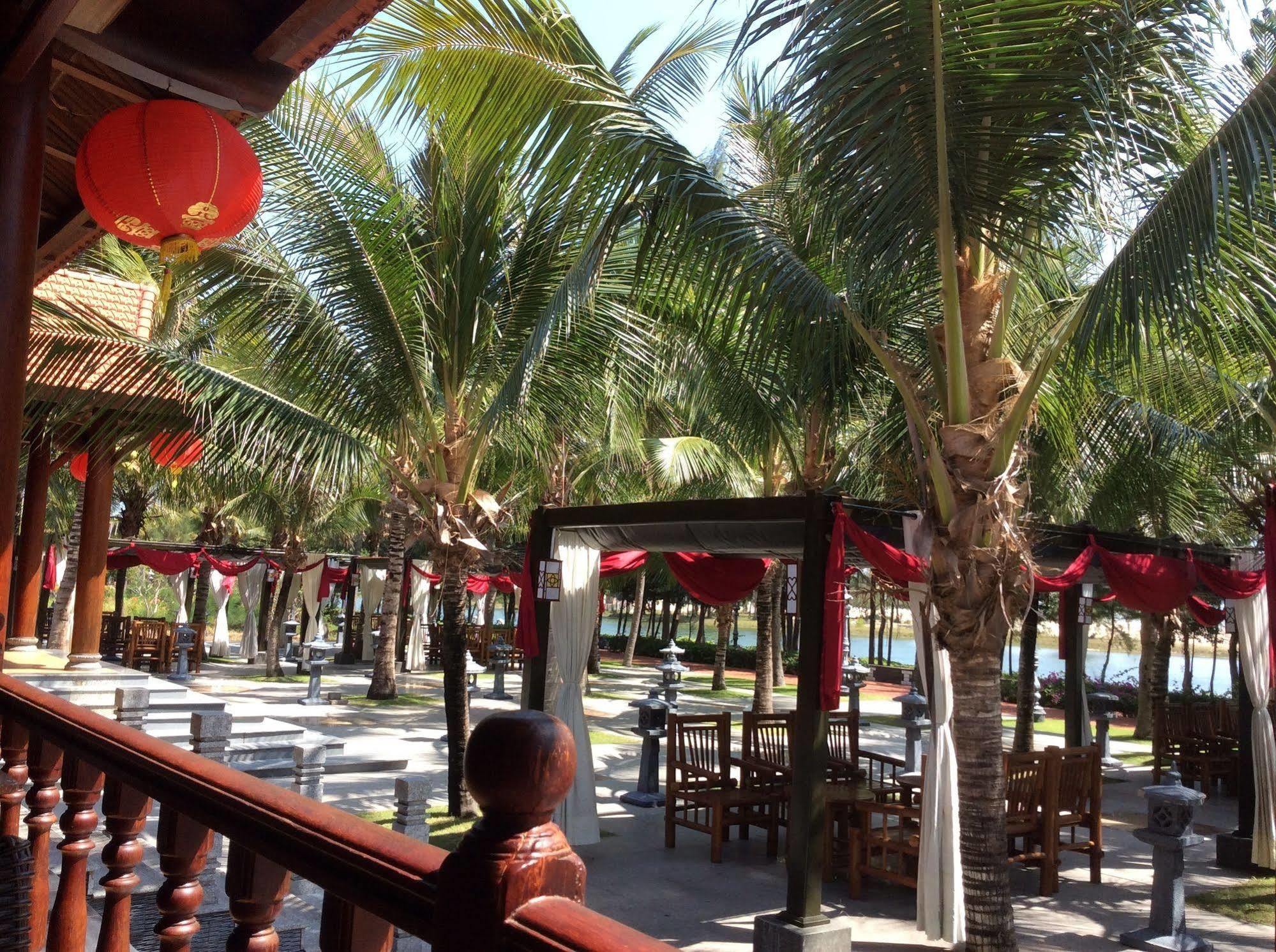 Resort Seava Ho Tram 4*