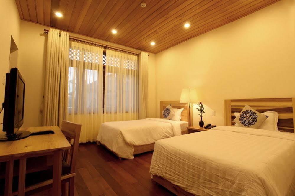 Aniise Hotel