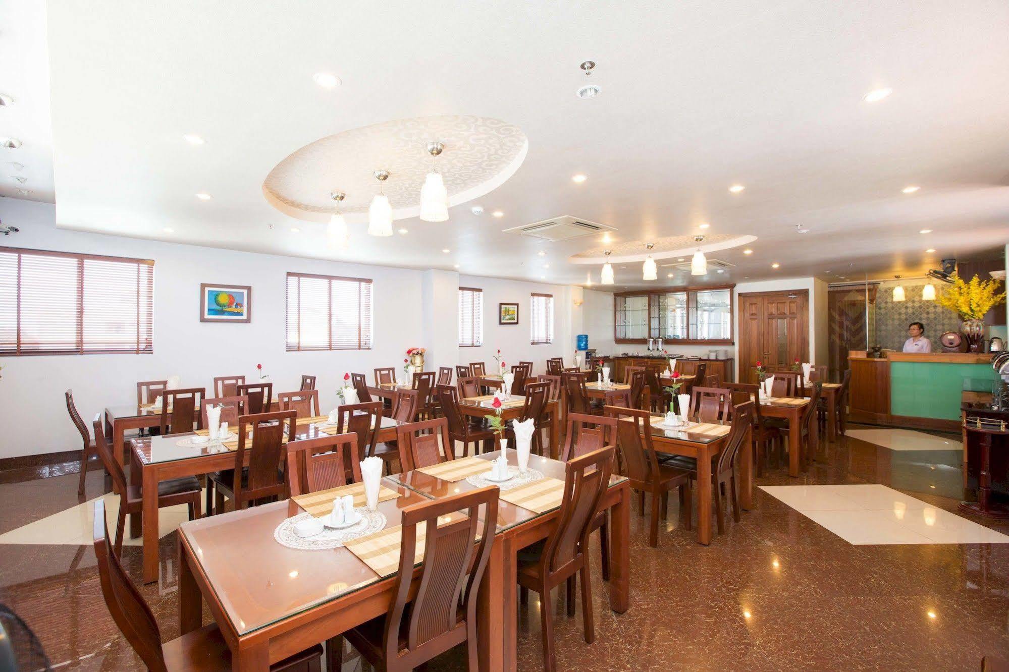 Reddoorz Premium White Lion Hotel Ho-Chi-Minh-Stadt