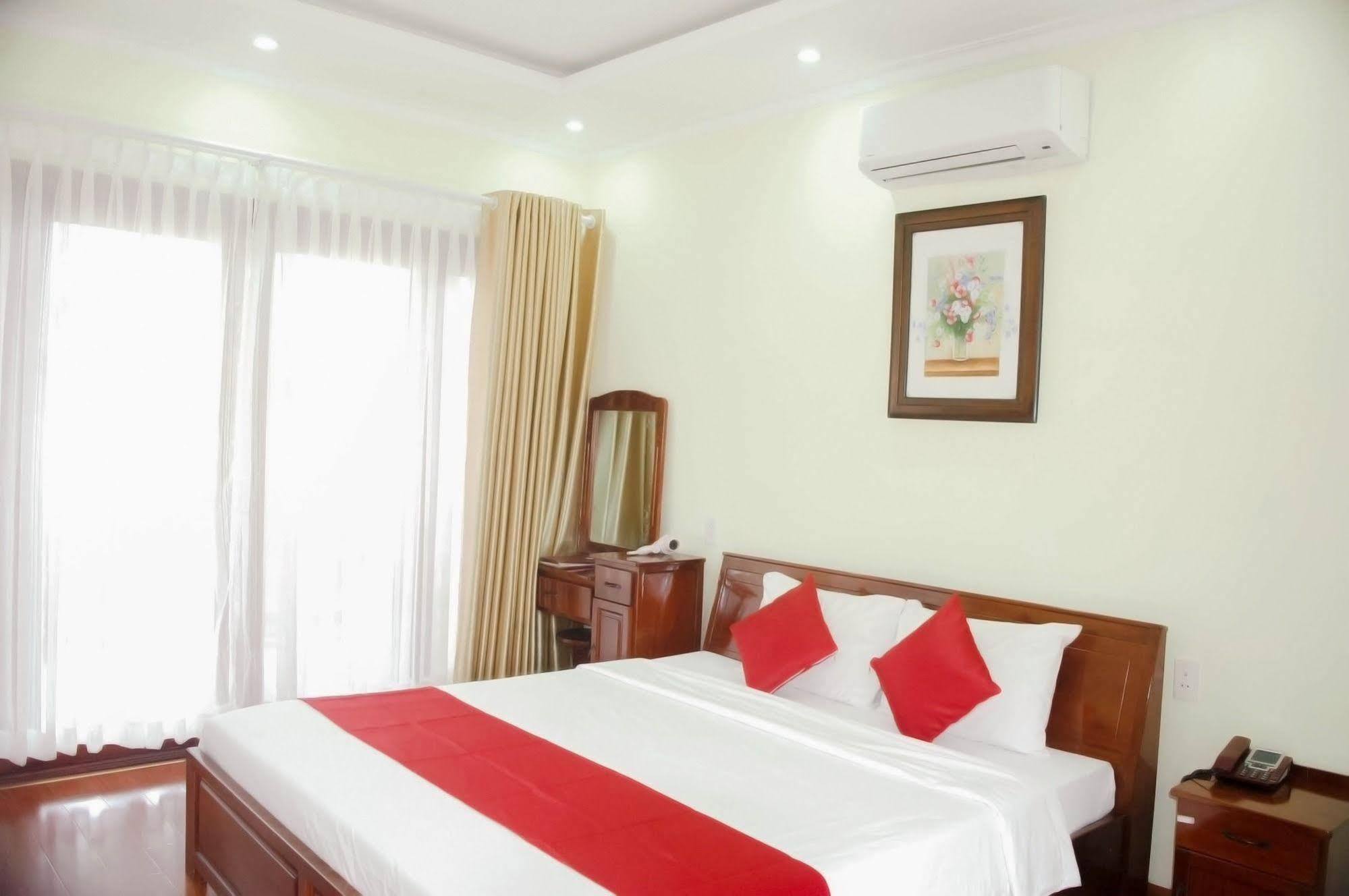 Hotel Cuu Long