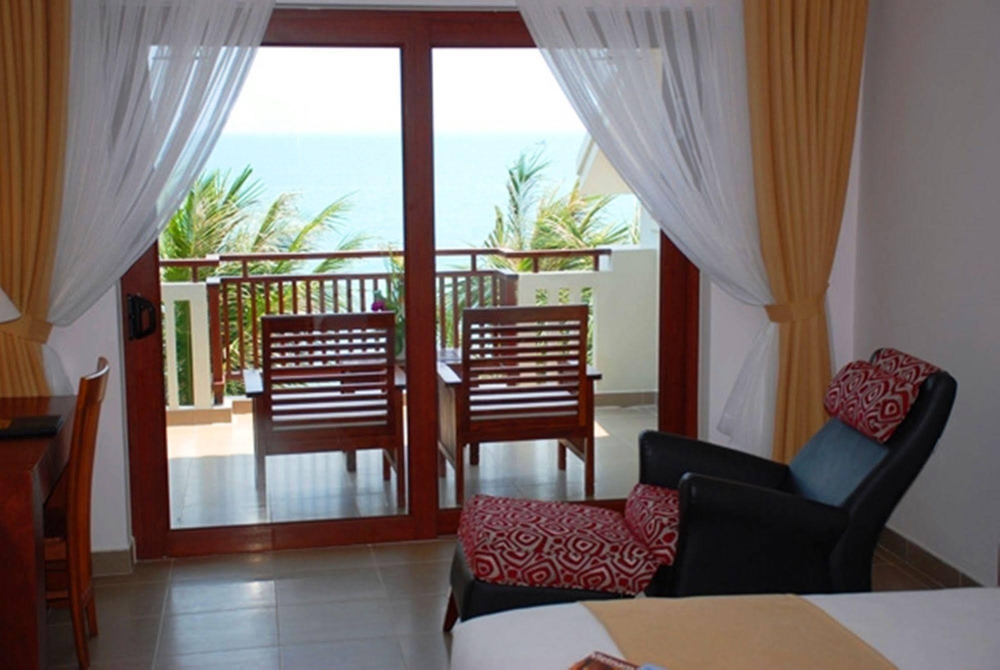 Canary Resort