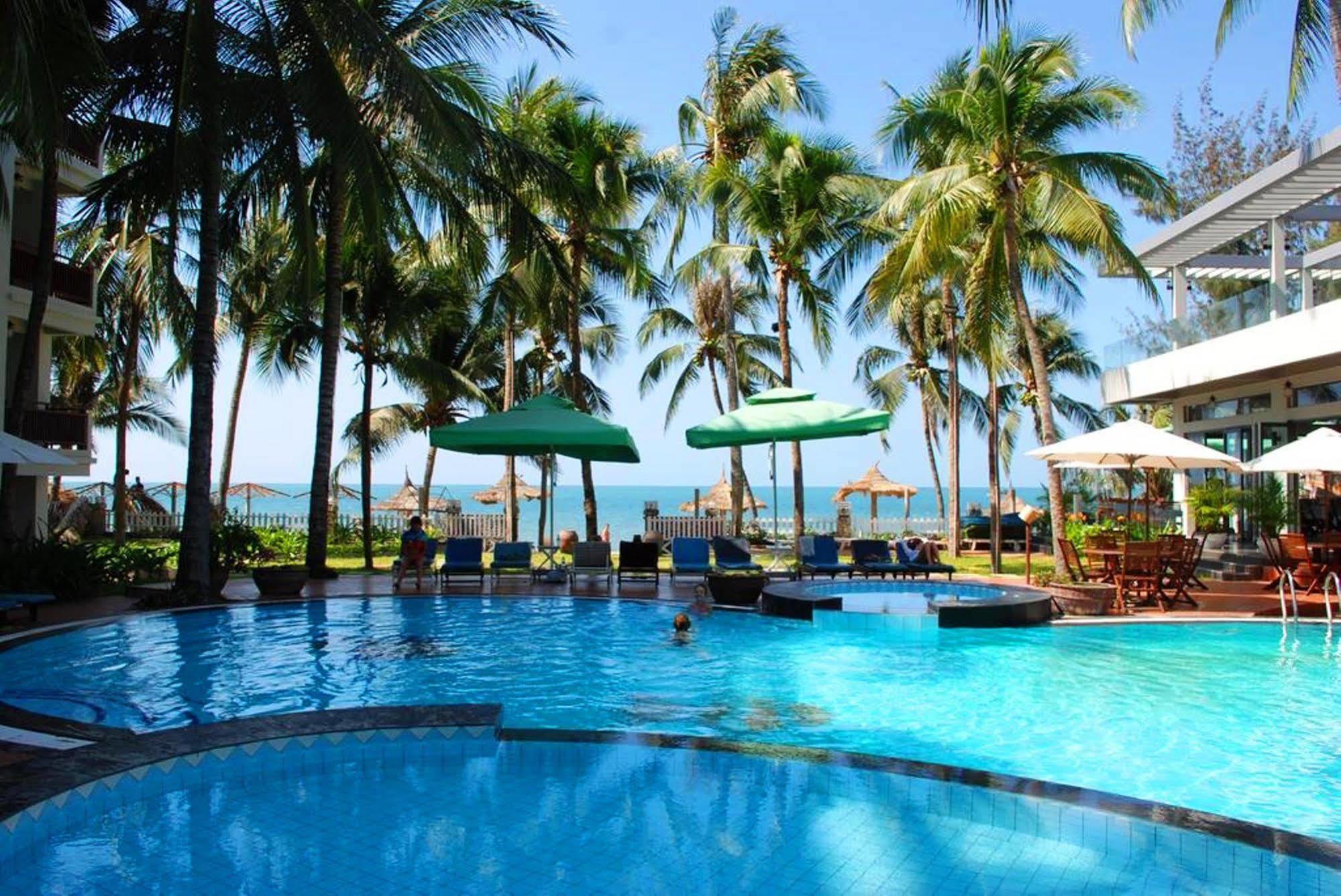 Resort Canary Mui Ne