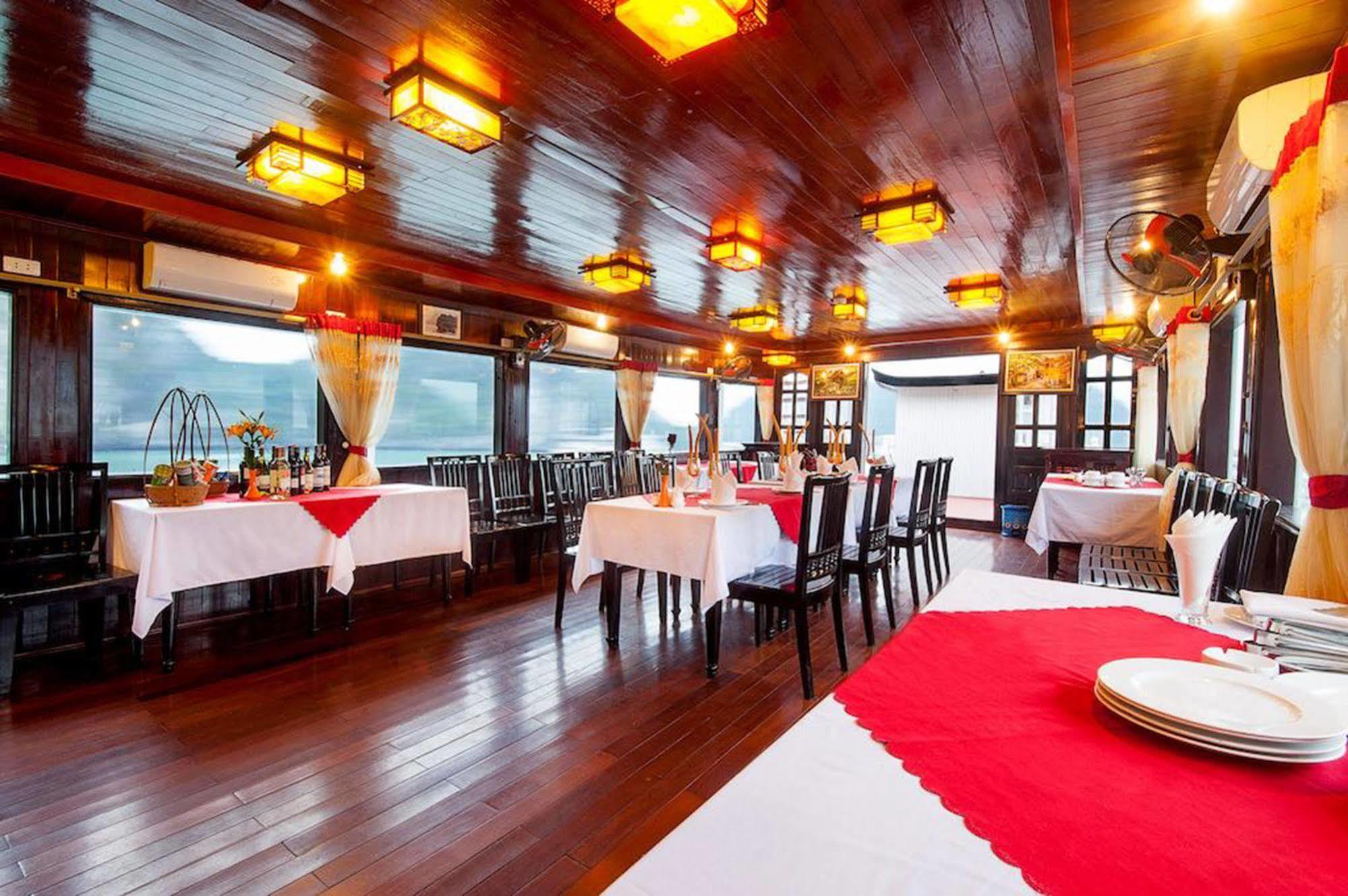 Paragon Cruise  3*