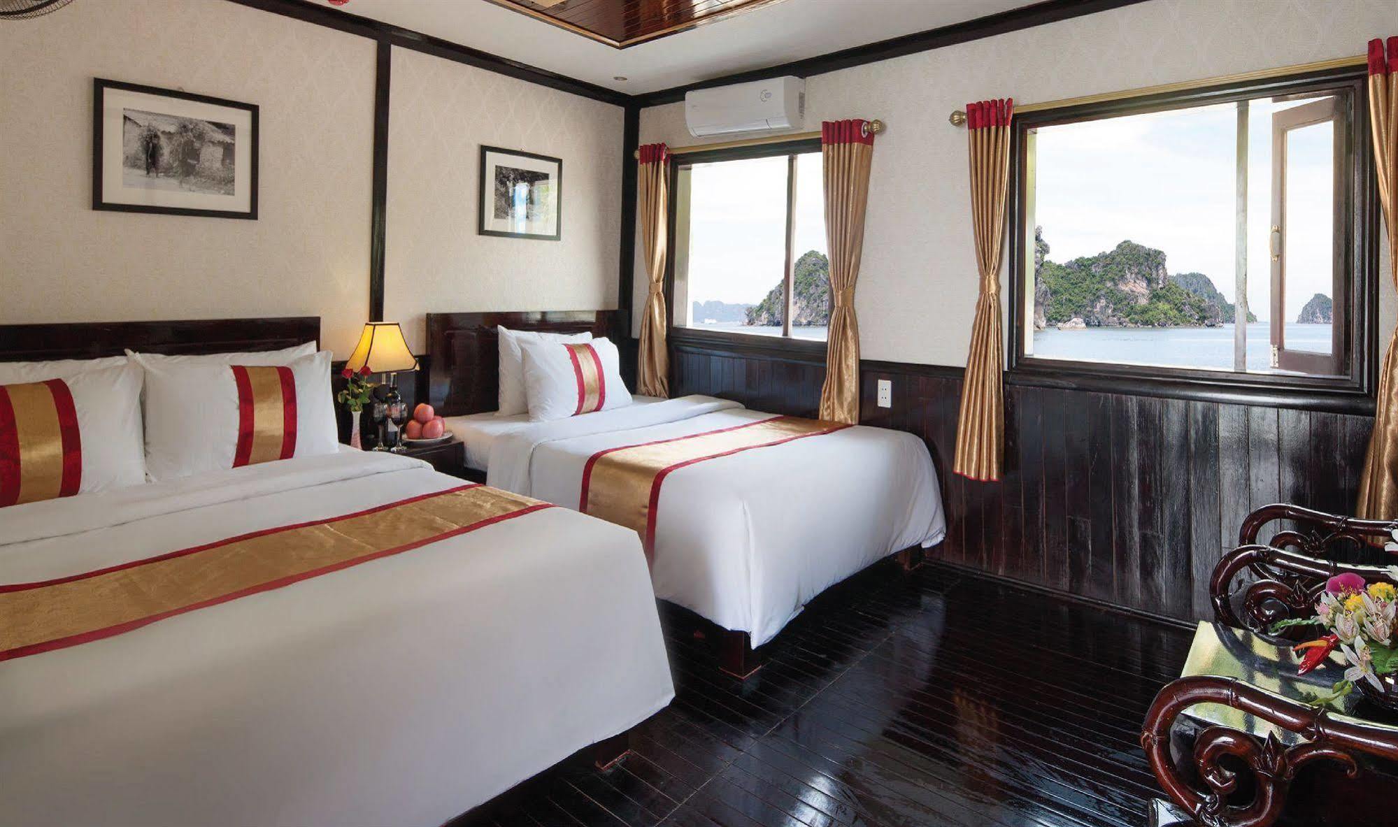 Paragon Cruise  Ha Long