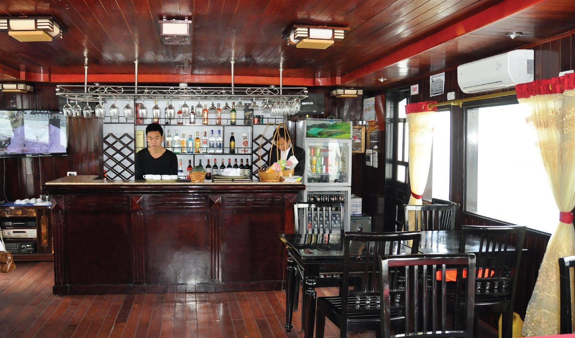 Paragon Cruise  Ha Long