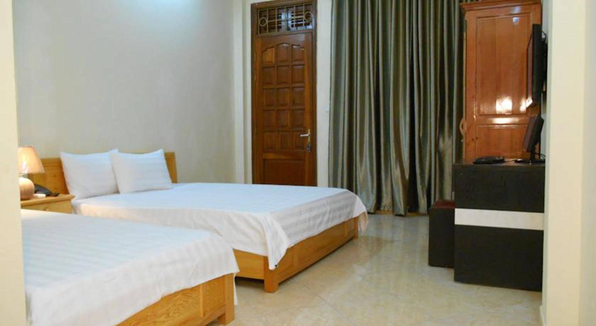 Discovery 2* Hanoi