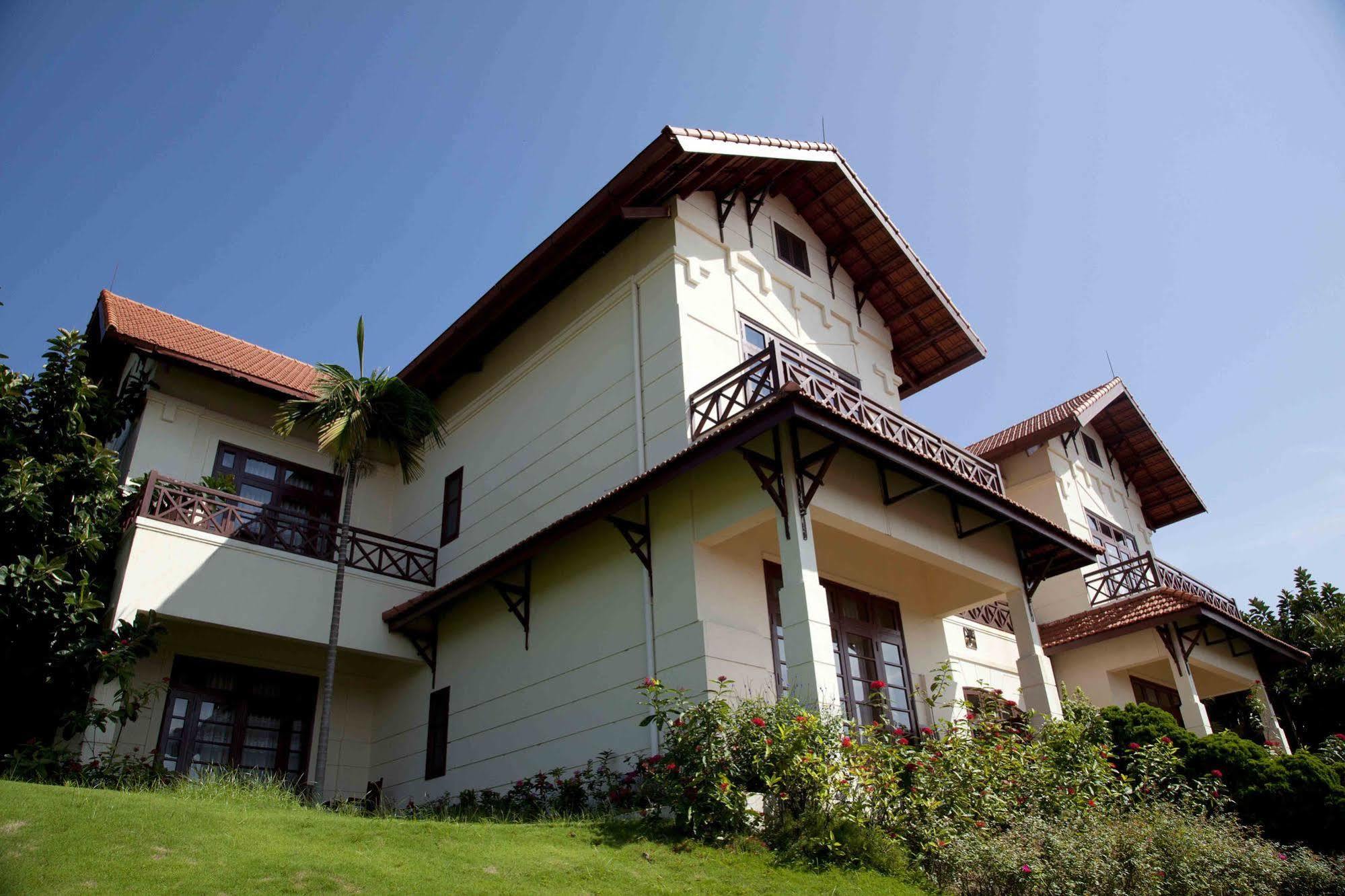 Hotel Tuan Chau Marina Ha Long