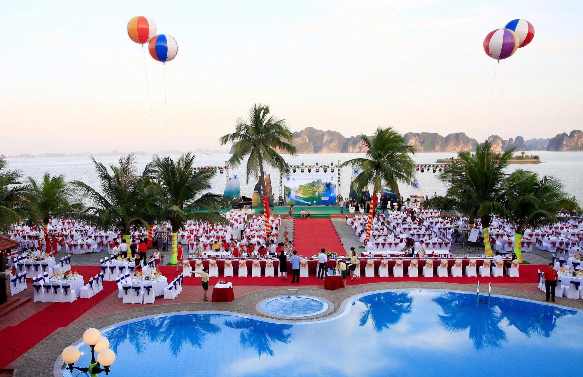 Tuan Chau Marina Hotel