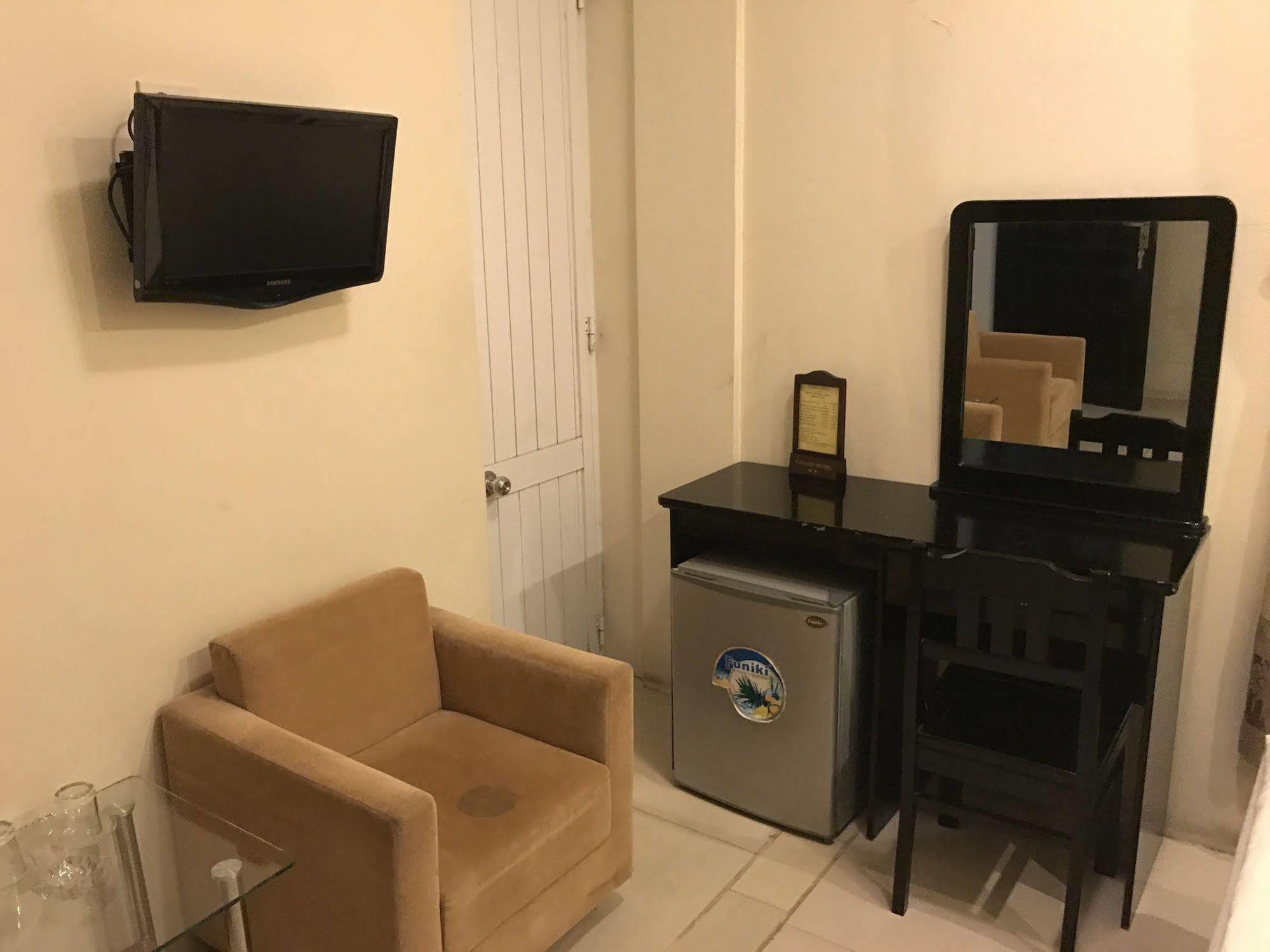 Canary Hotel